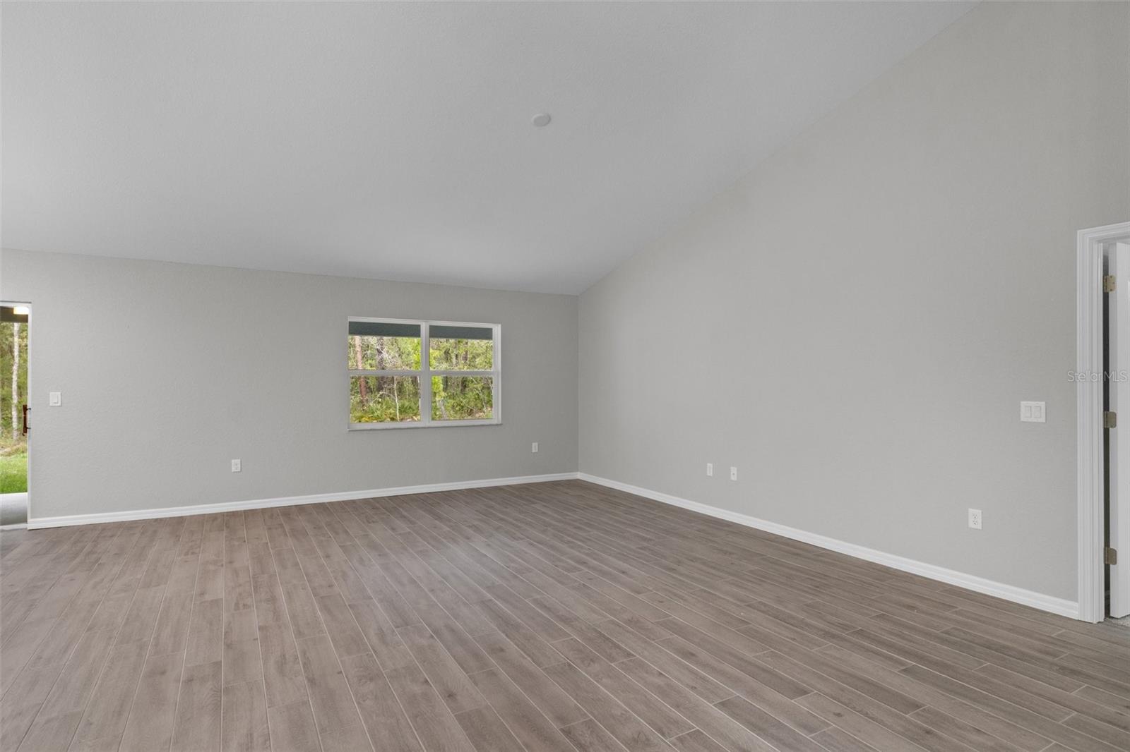 Image 9 of 46 For 4 Palm Grass Court