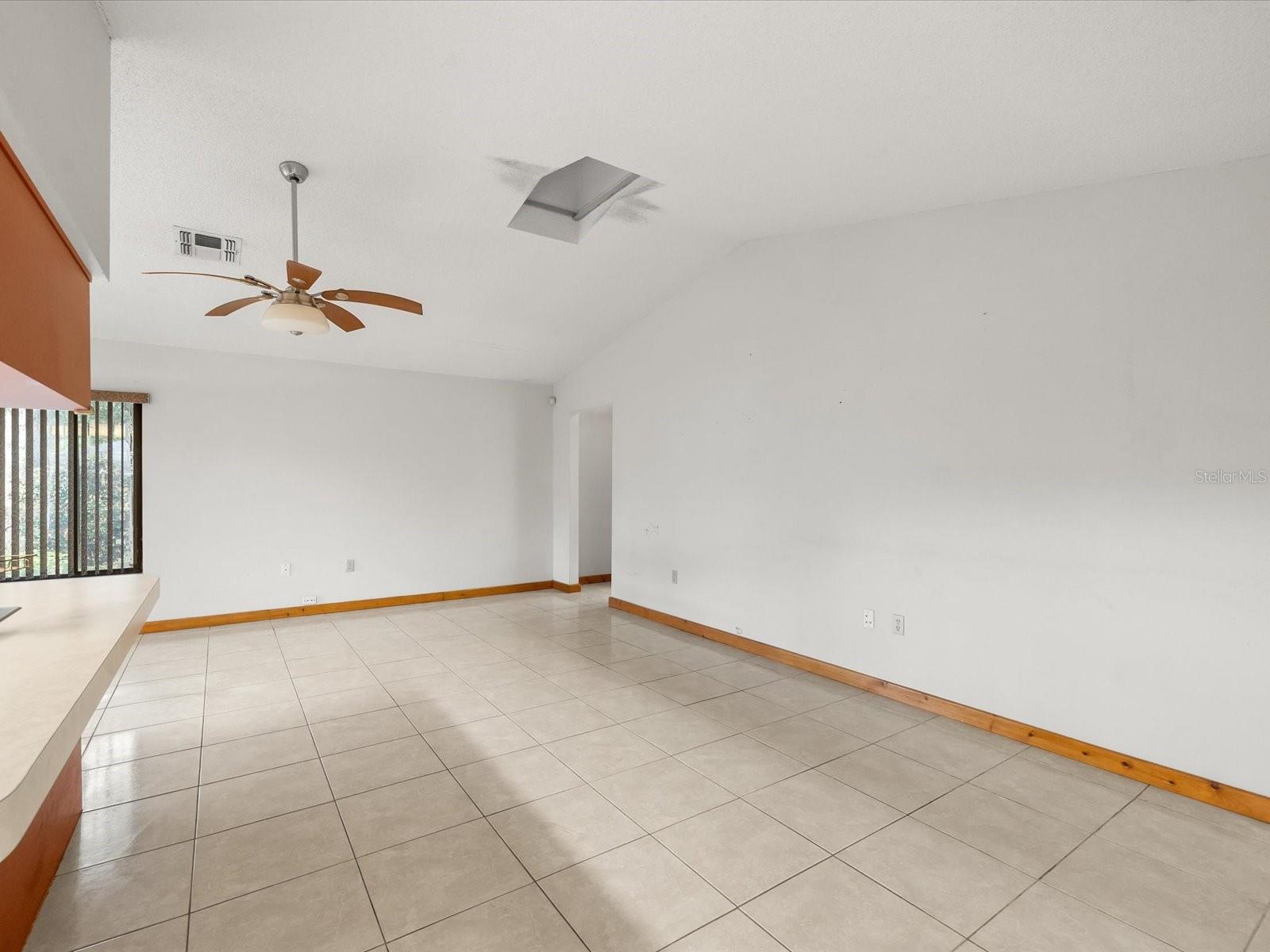 Image 19 of 29 For 2469 Anchor Avenue