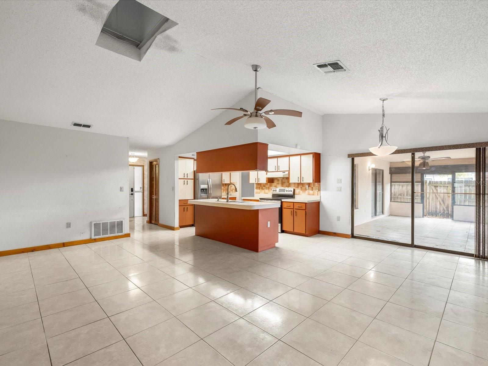 Image 20 of 29 For 2469 Anchor Avenue