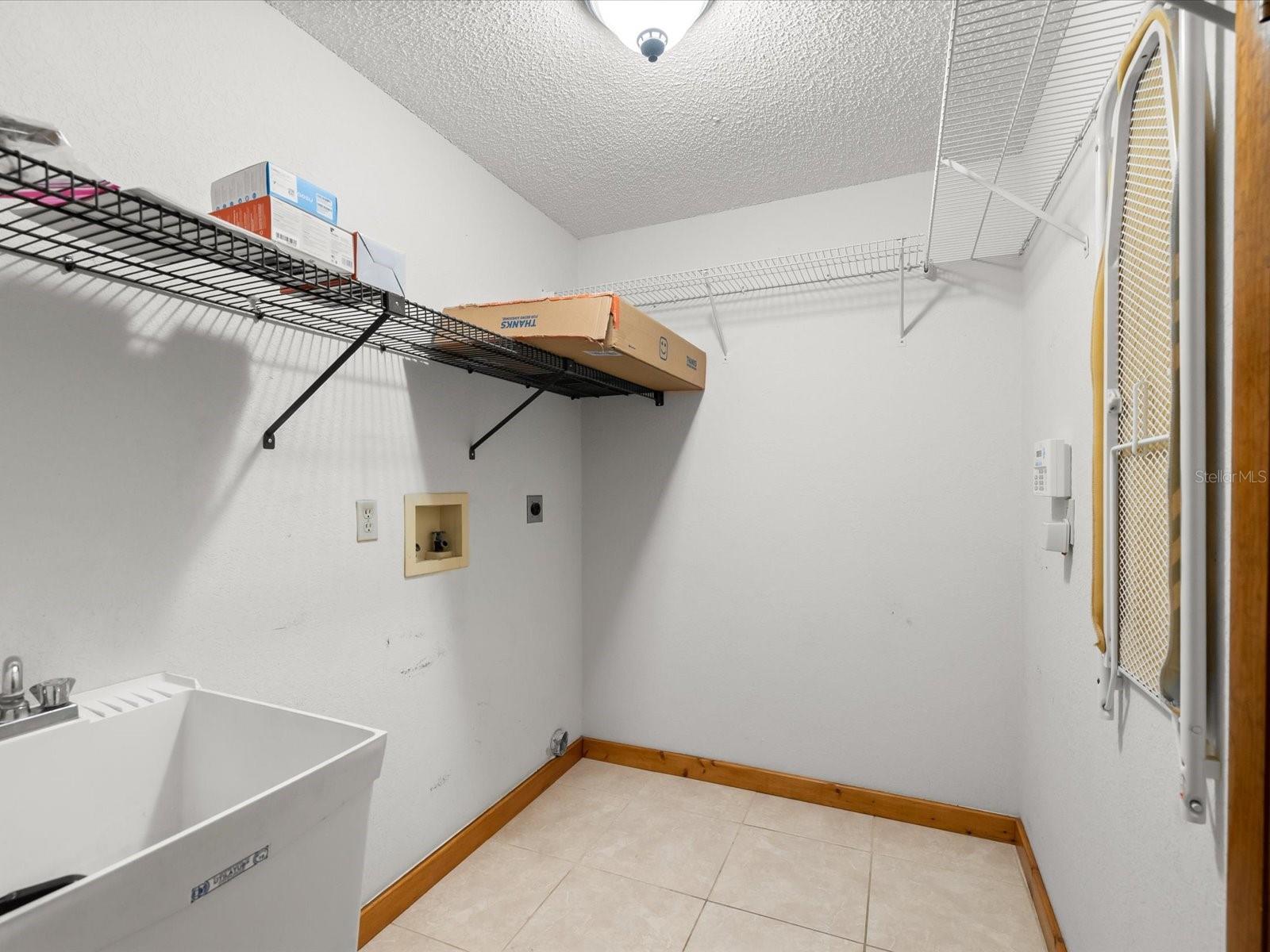 Image 26 of 29 For 2469 Anchor Avenue