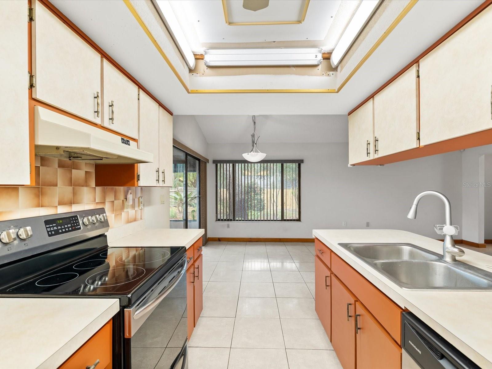 Image 4 of 29 For 2469 Anchor Avenue