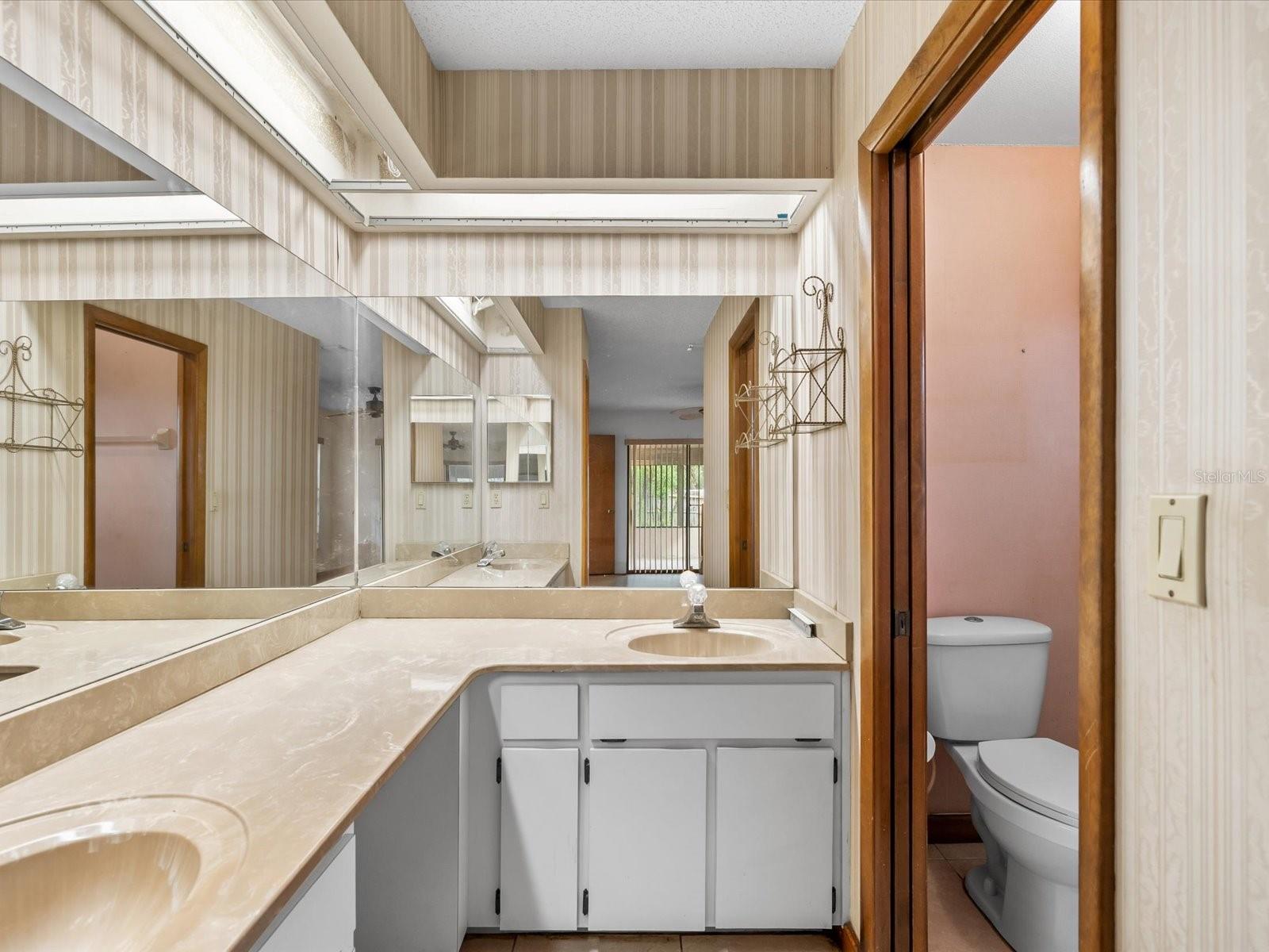 Image 5 of 29 For 2469 Anchor Avenue