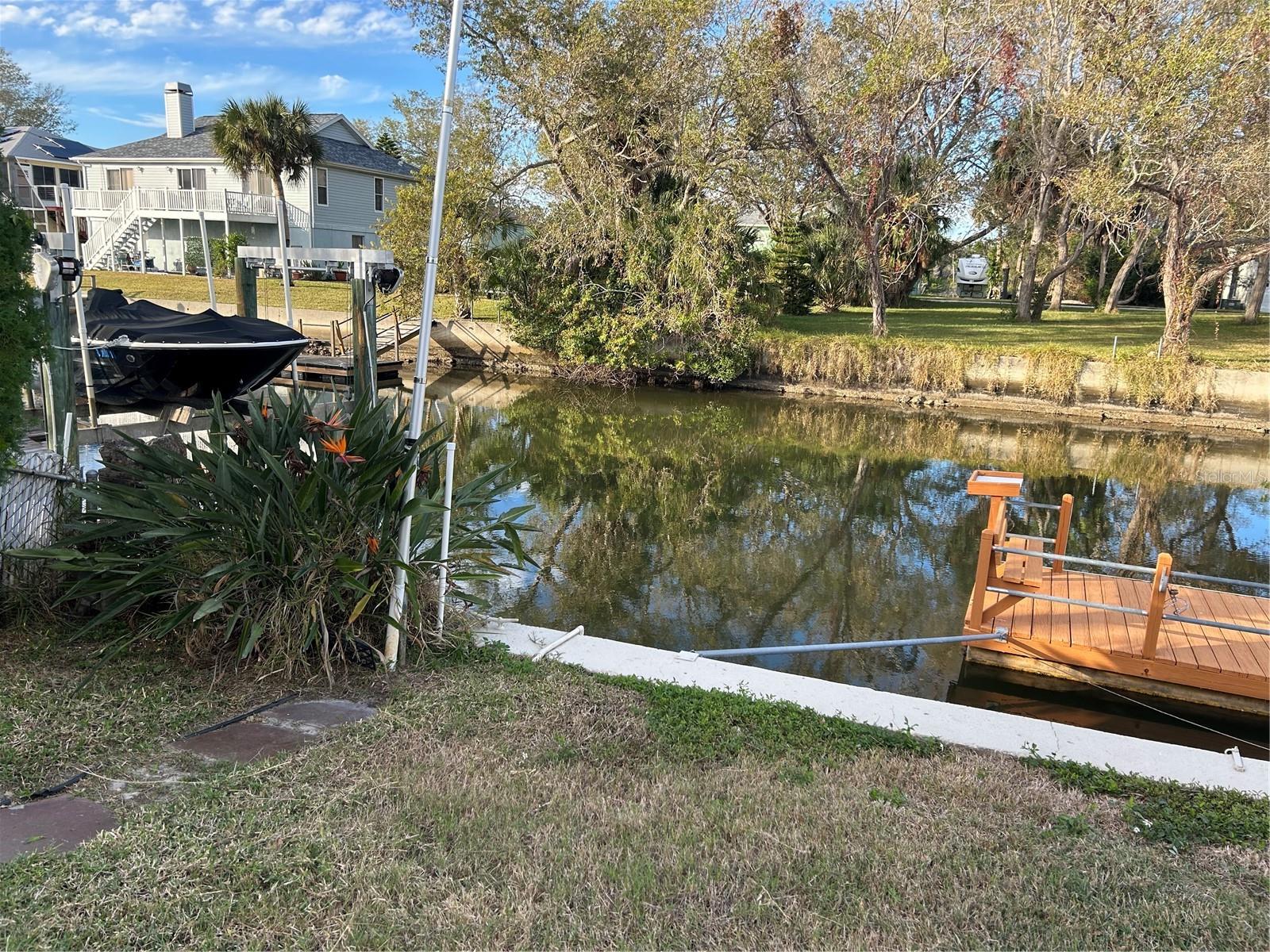Image 14 of 26 For 7619 Hatteras Drive