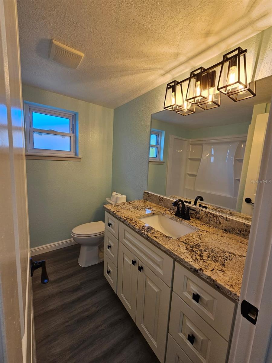 Image 18 of 26 For 7619 Hatteras Drive