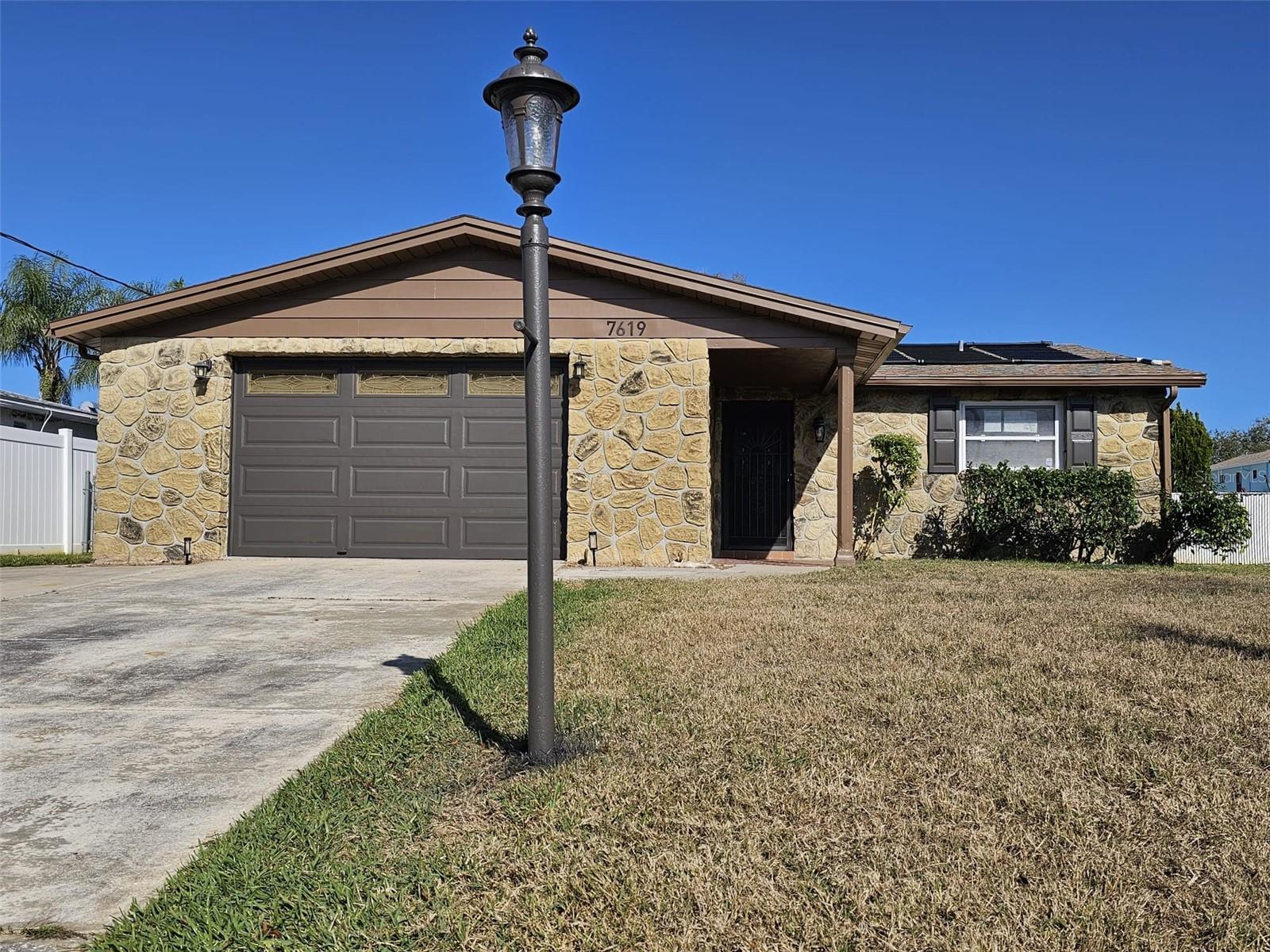 Image 23 of 26 For 7619 Hatteras Drive