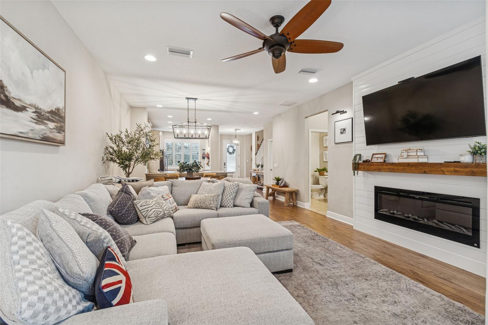 Image 23 of 54 For 12616 Rangeland Boulevard