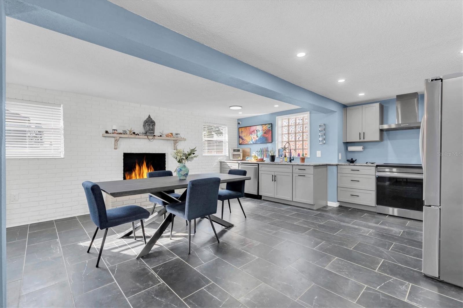 Listing photo id 8 for 7312 Mako Drive