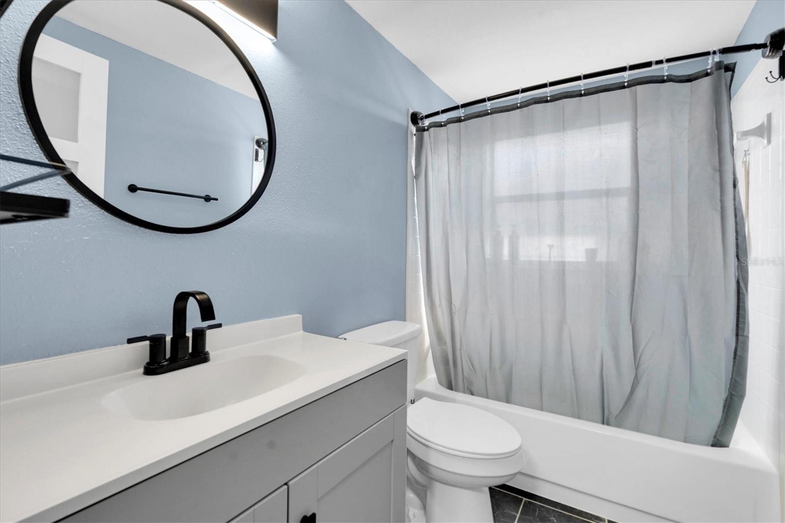 Listing photo id 15 for 7312 Mako Drive