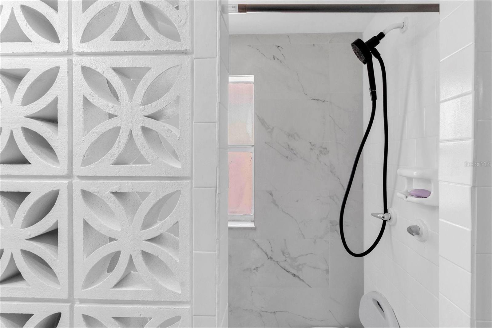 Listing photo id 21 for 7312 Mako Drive