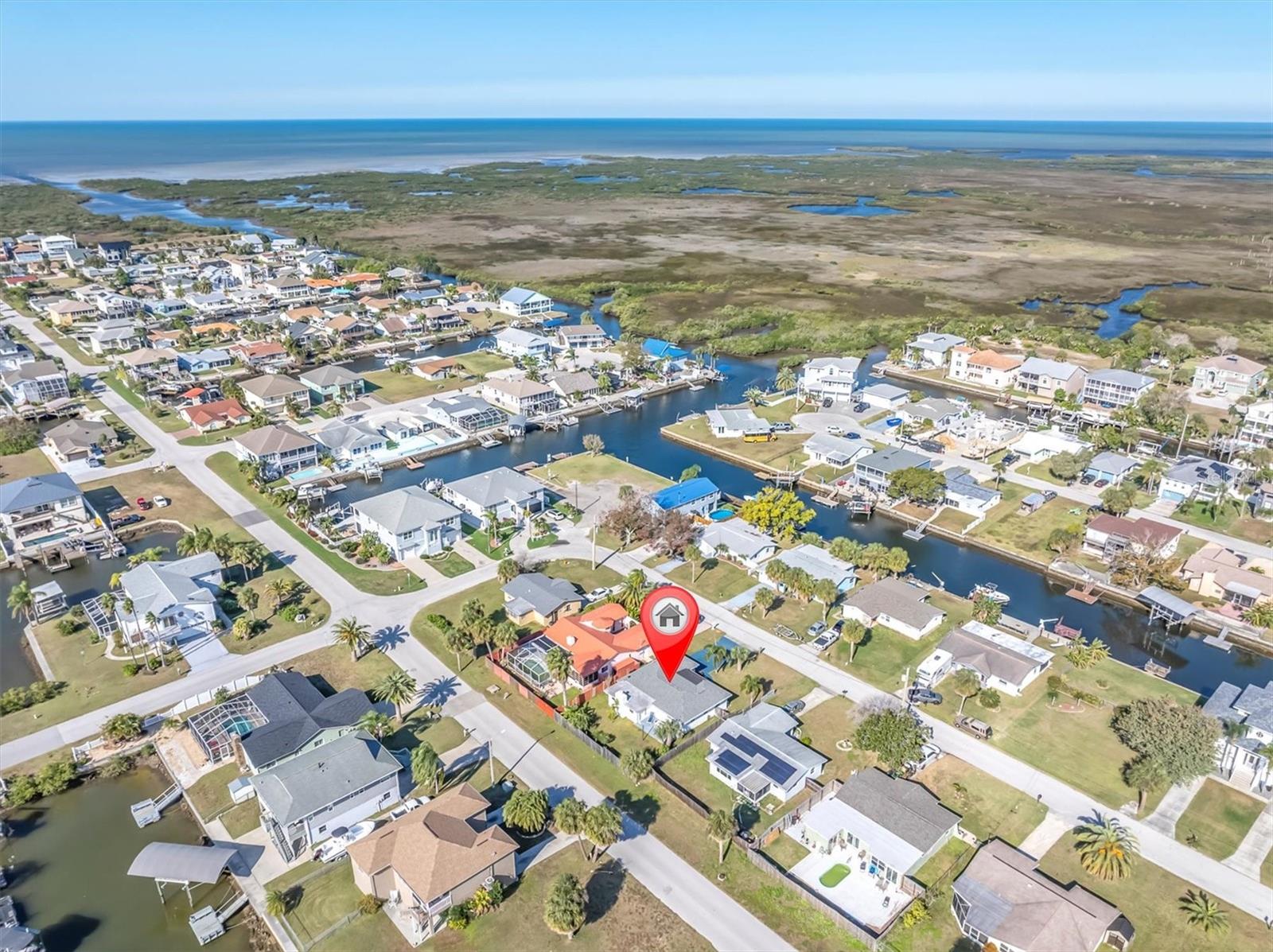 Listing photo id 34 for 7312 Mako Drive