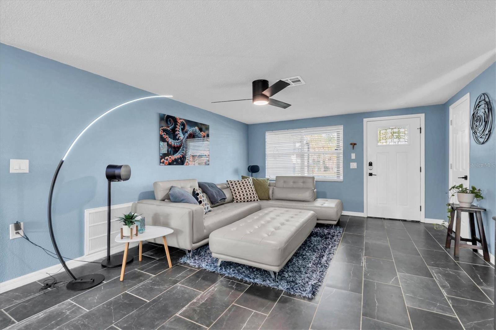 Listing photo id 2 for 7312 Mako Drive