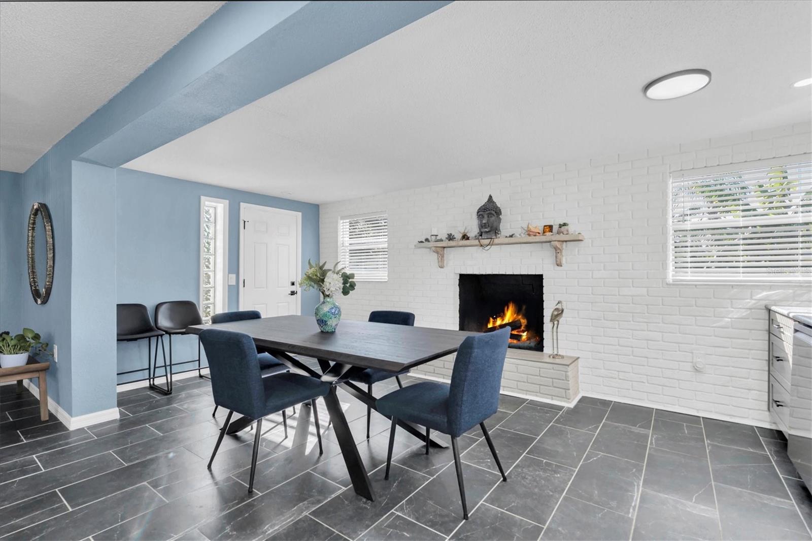 Listing photo id 6 for 7312 Mako Drive