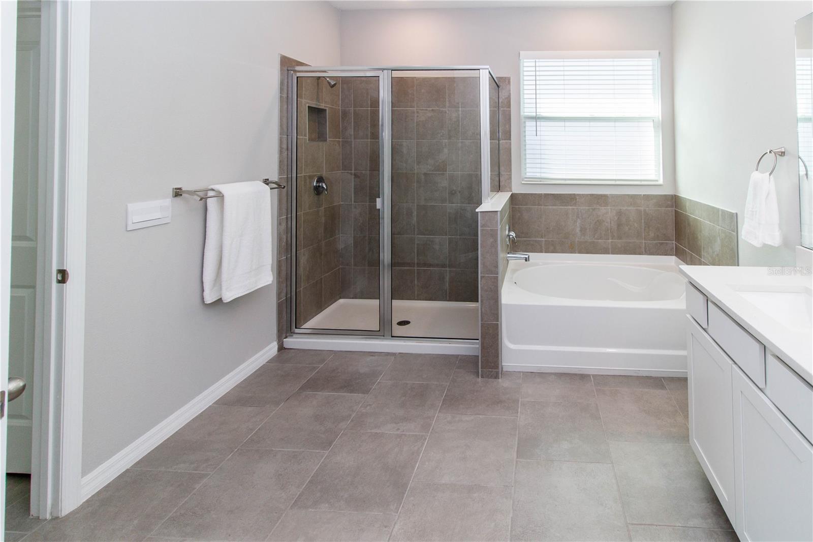 Image 15 of 39 For 7629 Broad River Avenue