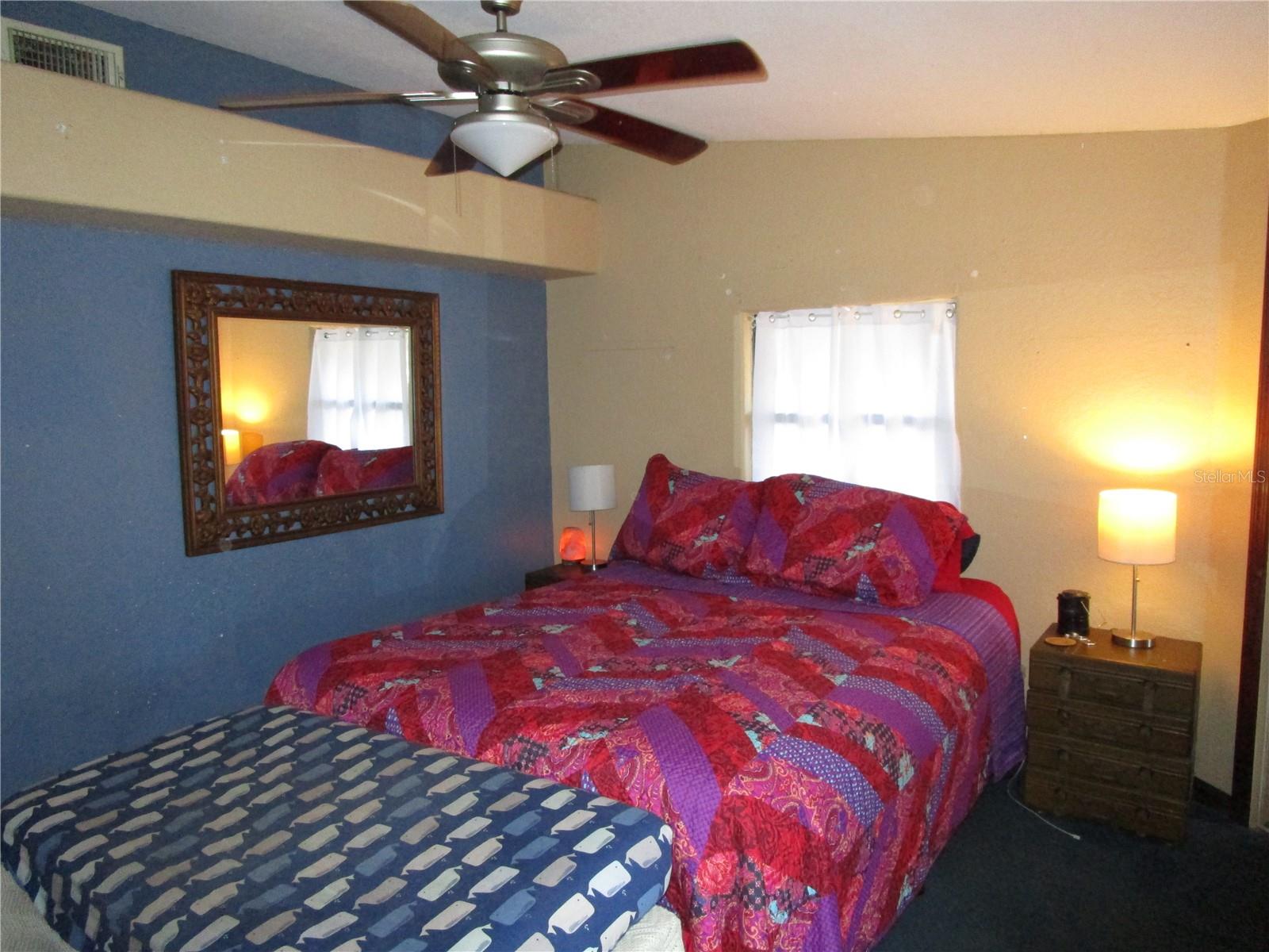 Image 21 of 62 For 17609 Bathurst Avenue