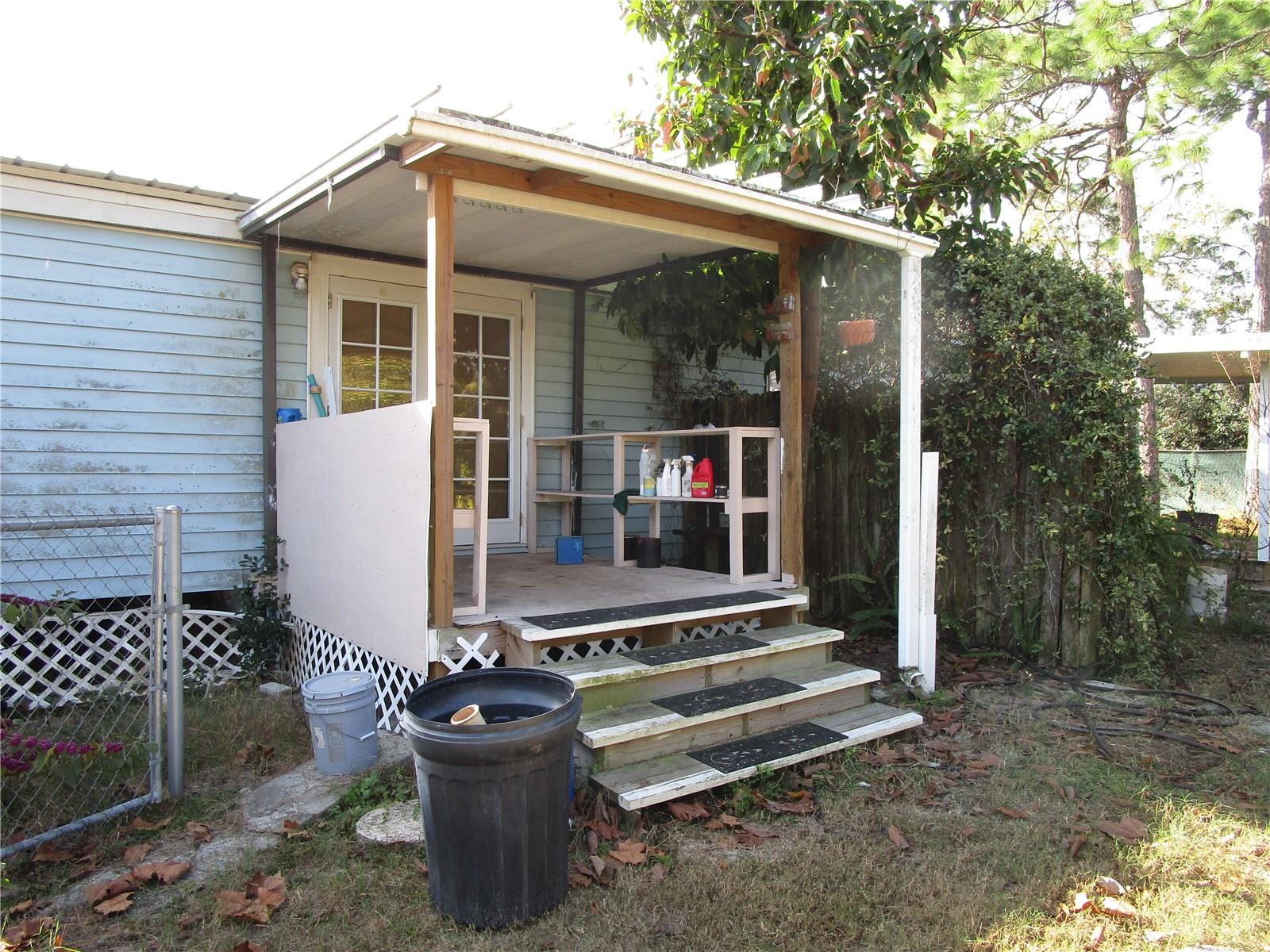 Image 39 of 62 For 17609 Bathurst Avenue