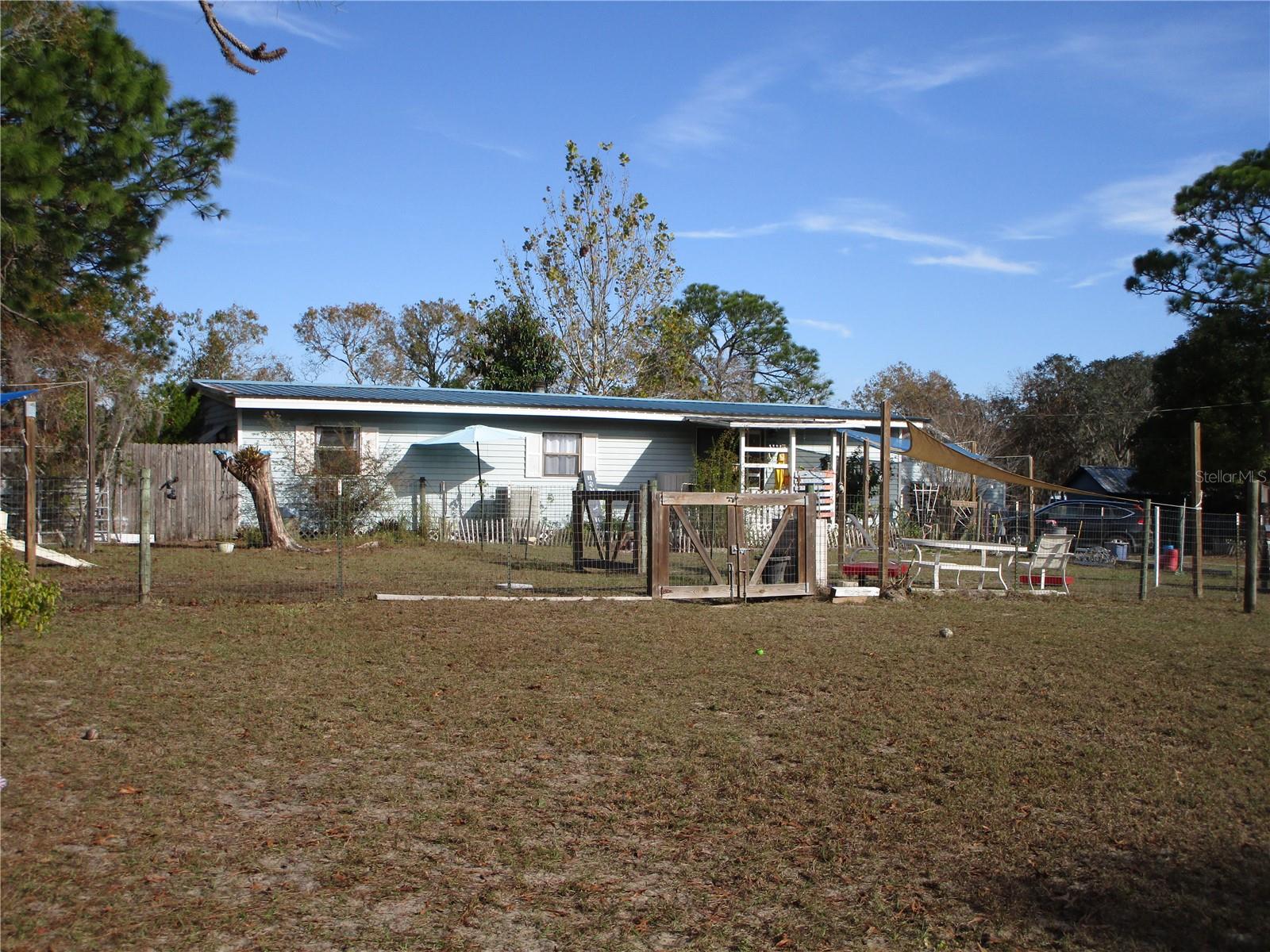 Image 55 of 62 For 17609 Bathurst Avenue