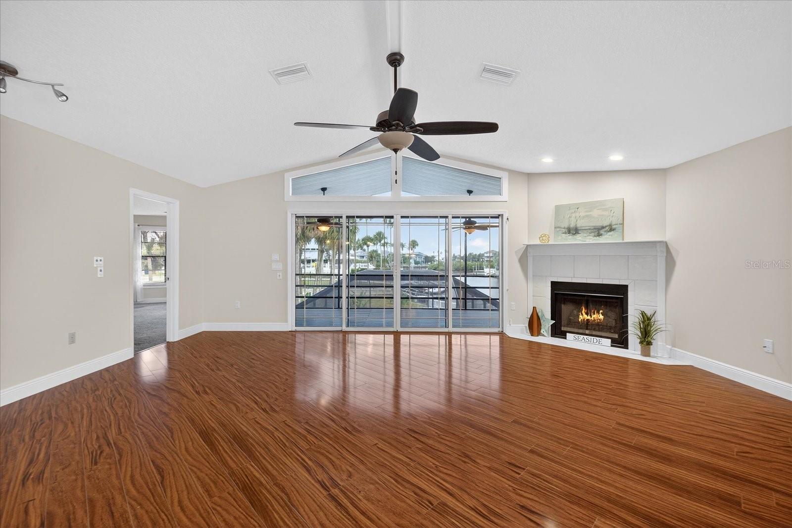 Image 18 of 96 For 6025 Randan Court