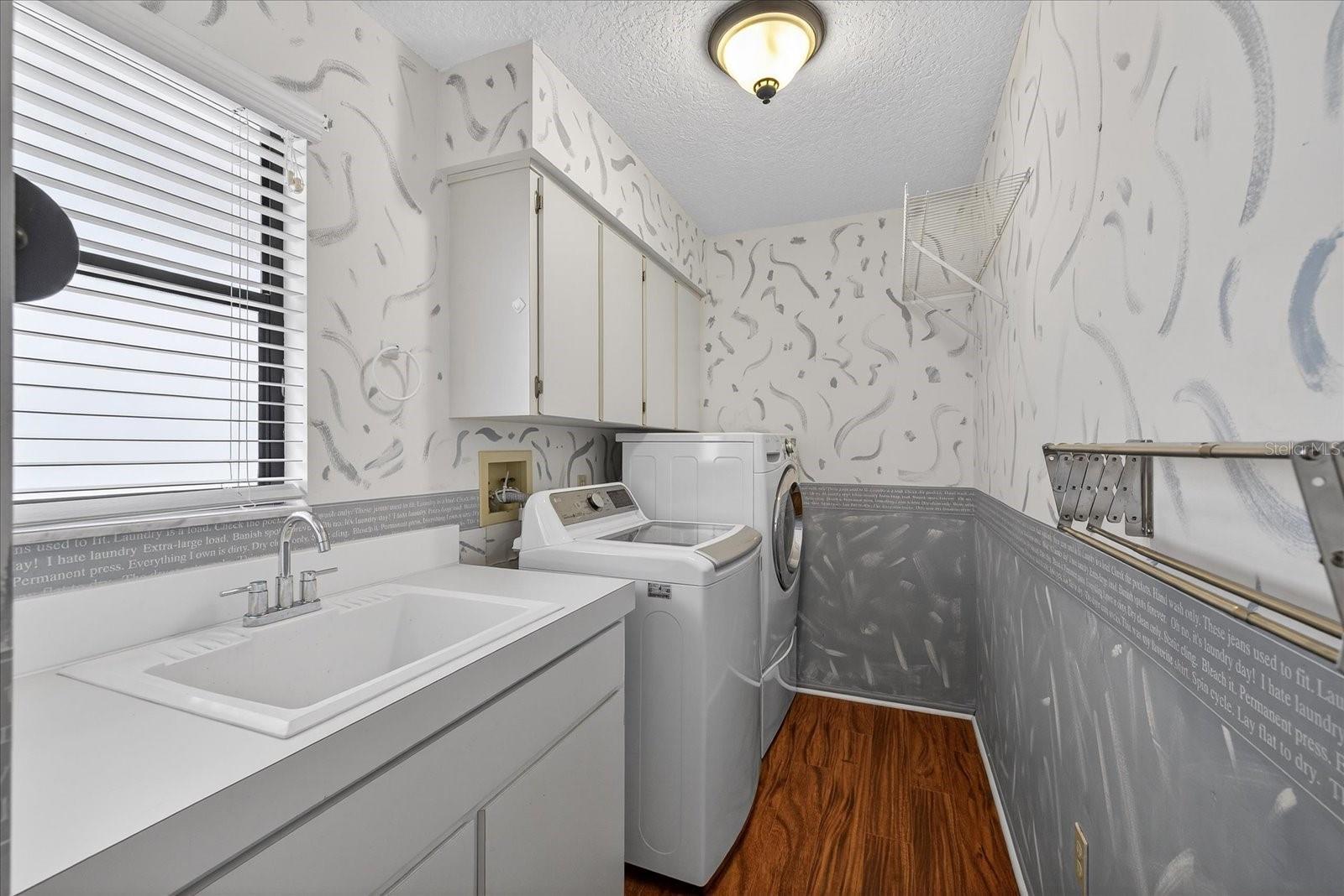 Image 37 of 96 For 6025 Randan Court