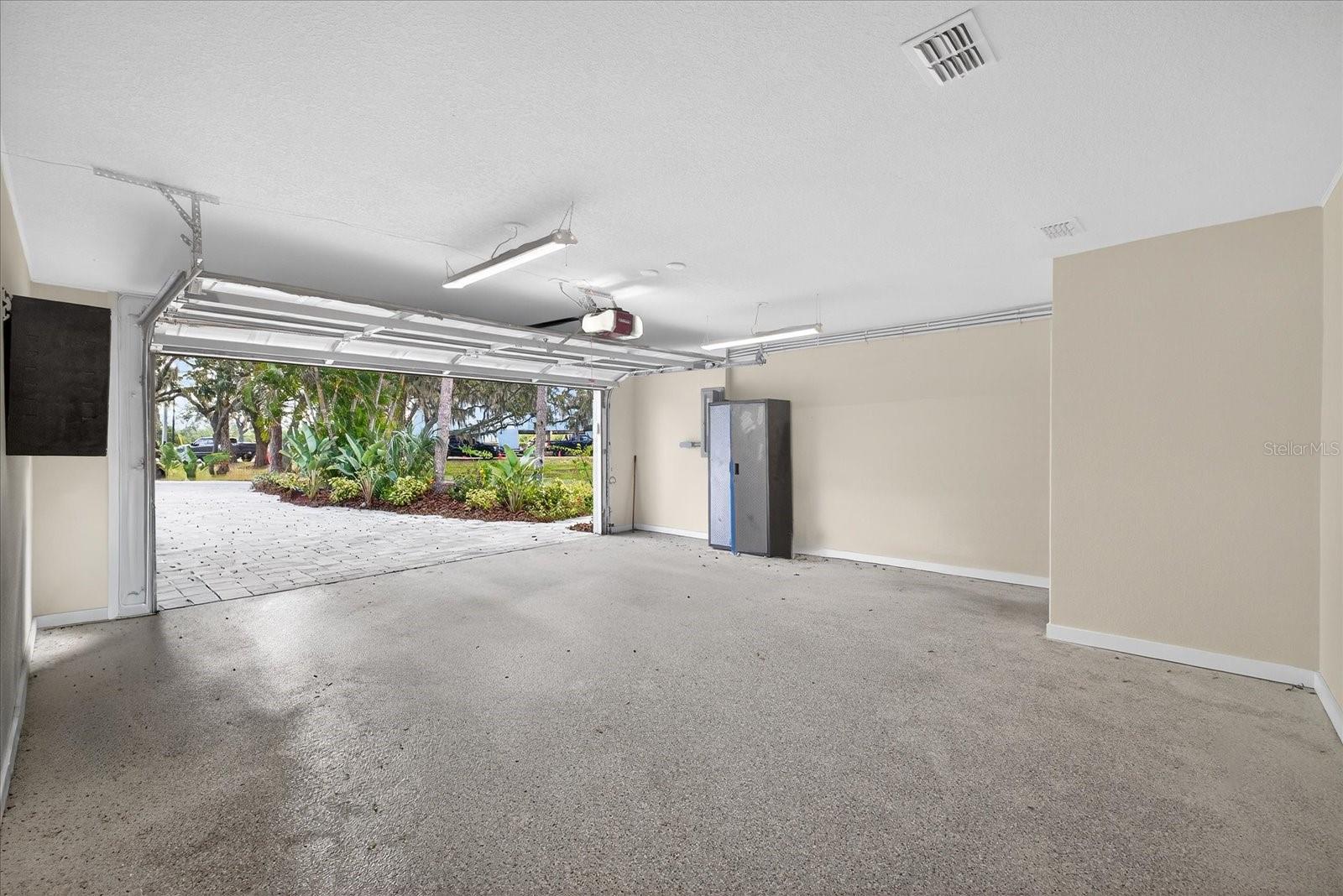 Image 50 of 96 For 6025 Randan Court