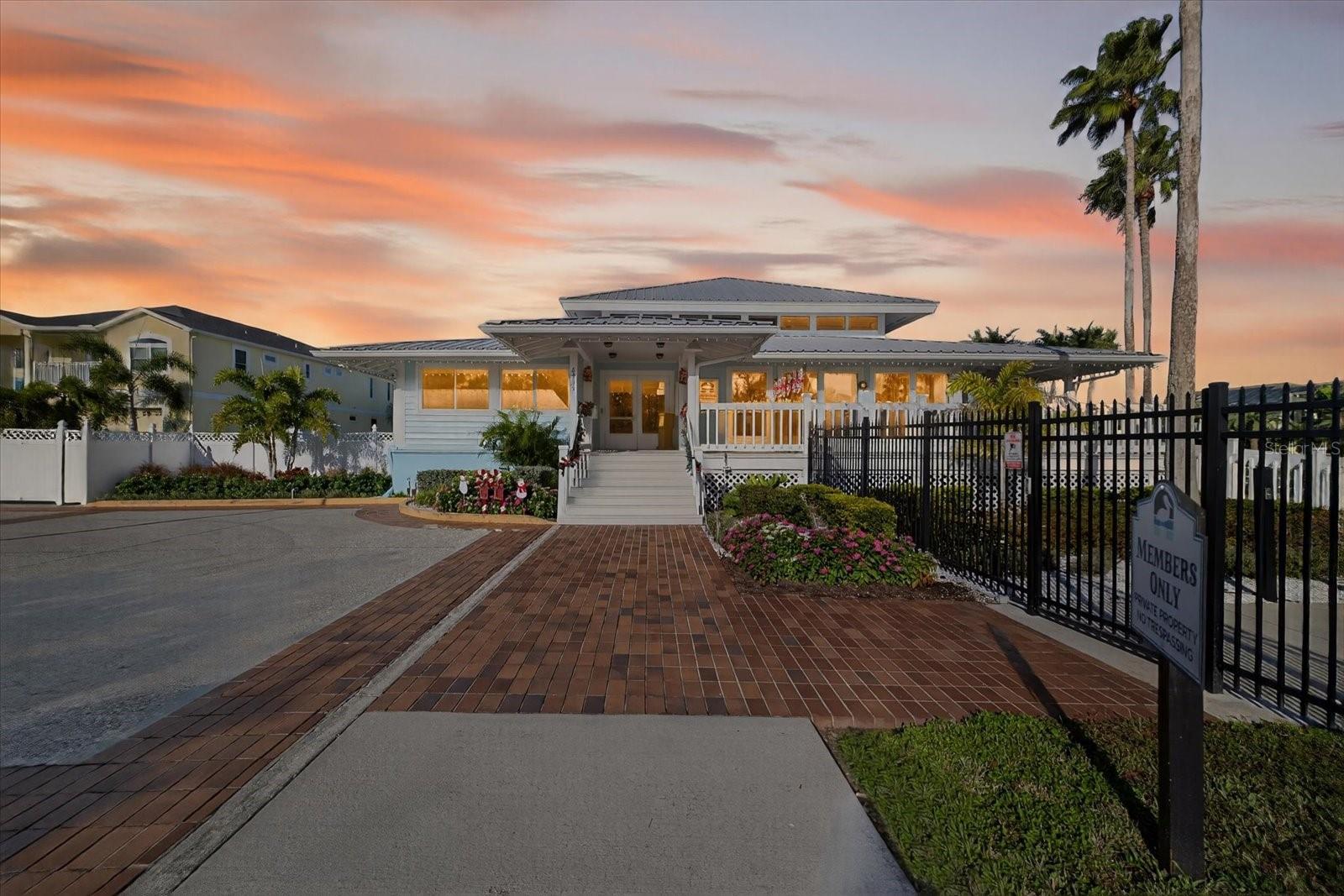 Image 81 of 96 For 6025 Randan Court