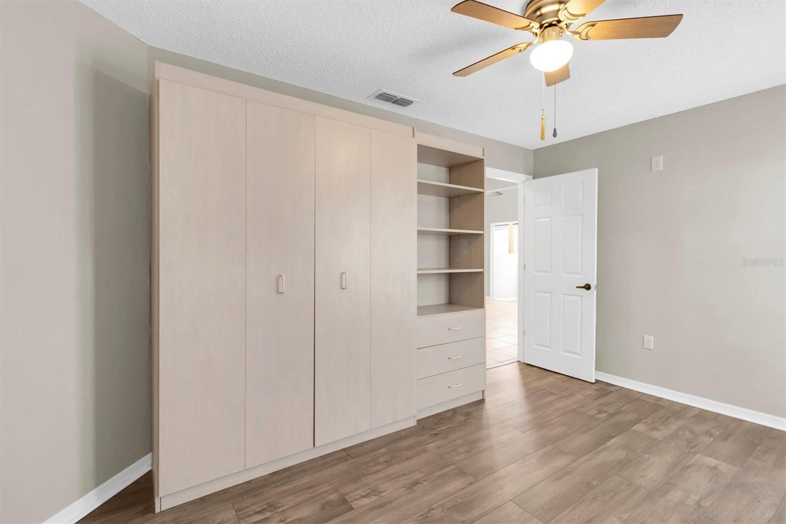 Image 20 of 30 For 4745 Vicksburg Court