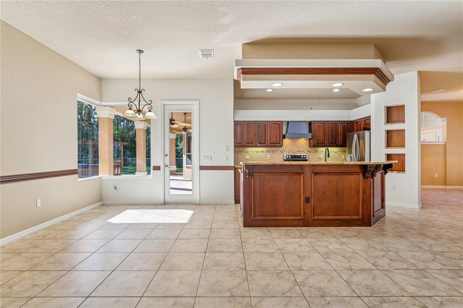 Image 12 of 95 For 6034 Wooden Street