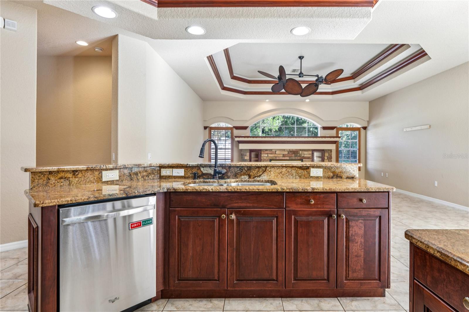 Image 21 of 95 For 6034 Wooden Street