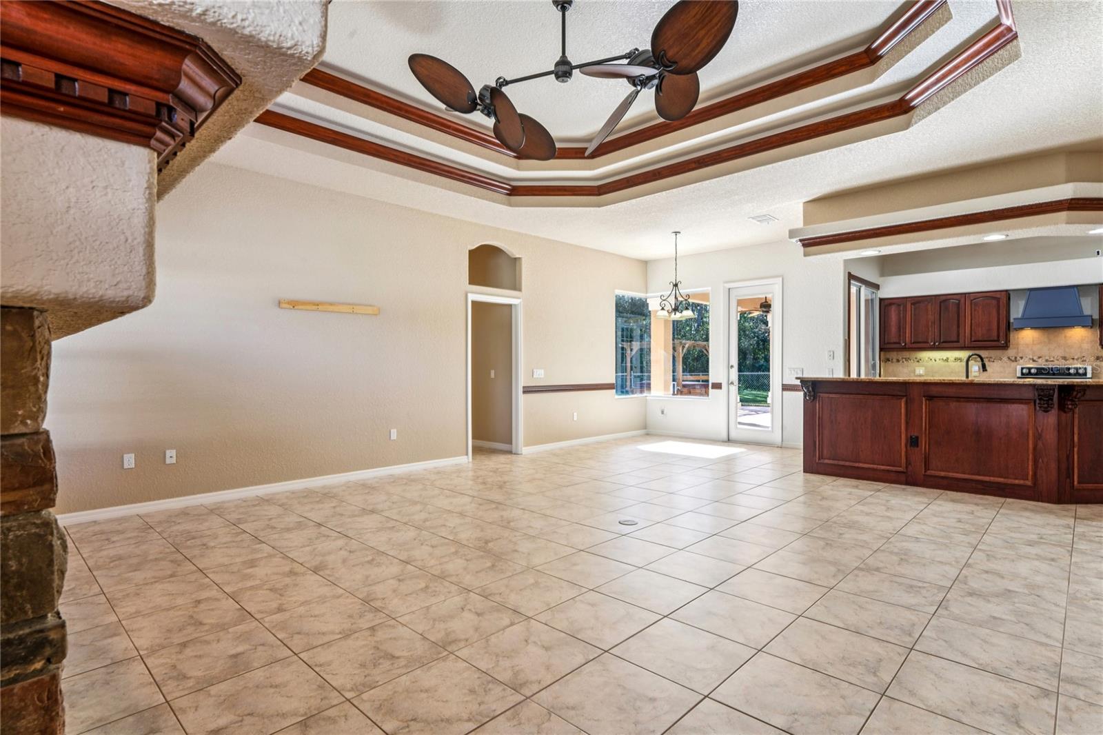 Image 26 of 95 For 6034 Wooden Street