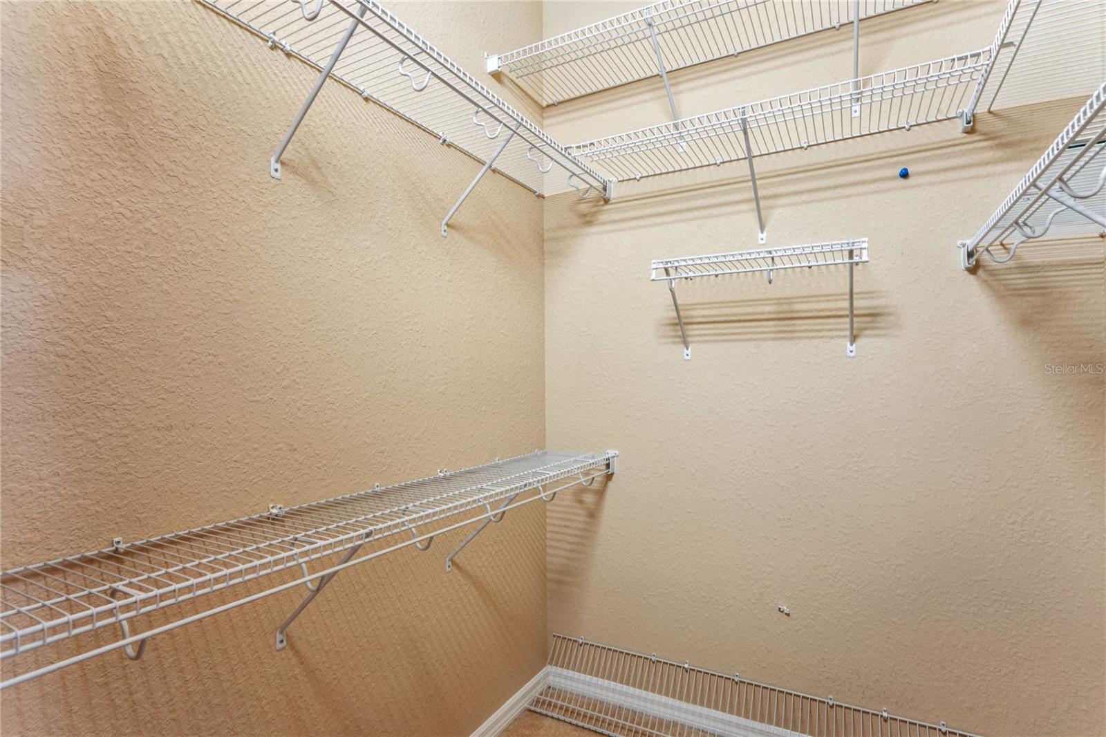 Image 39 of 95 For 6034 Wooden Street