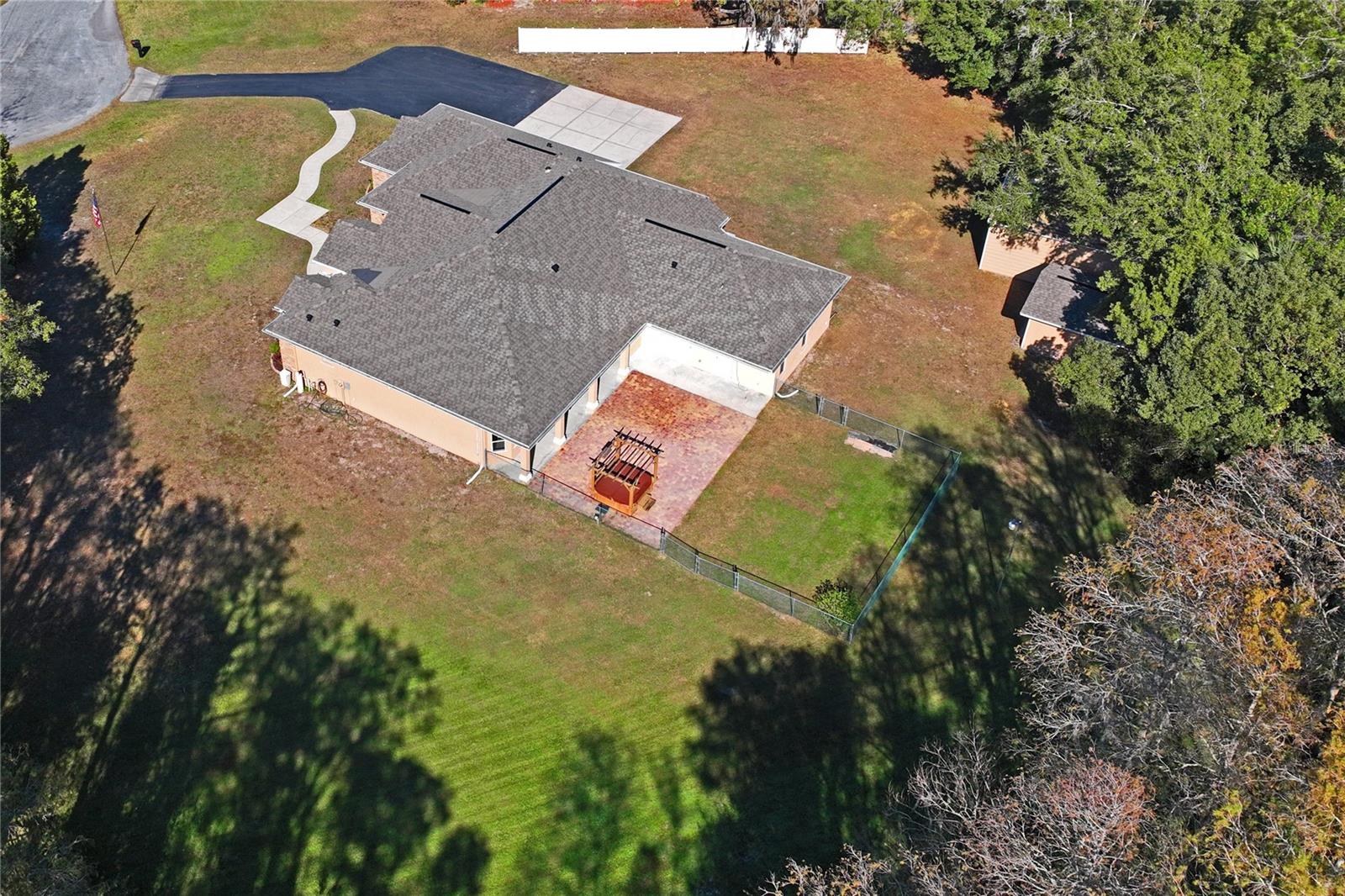 Image 5 of 95 For 6034 Wooden Street