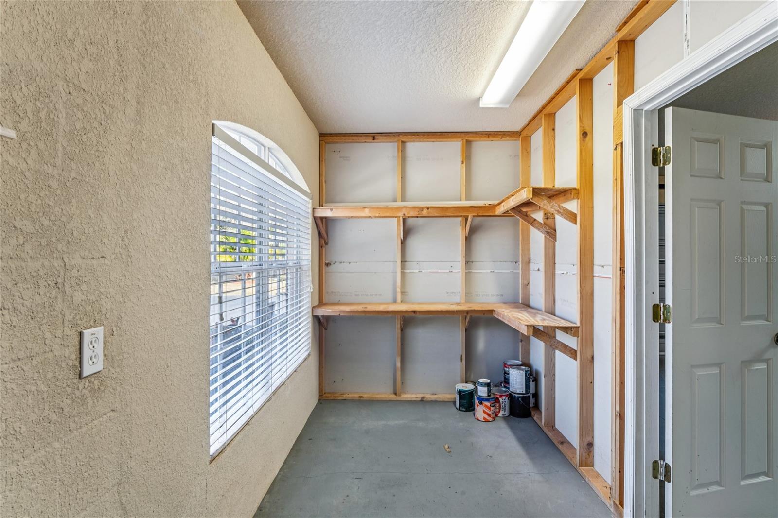 Image 82 of 95 For 6034 Wooden Street