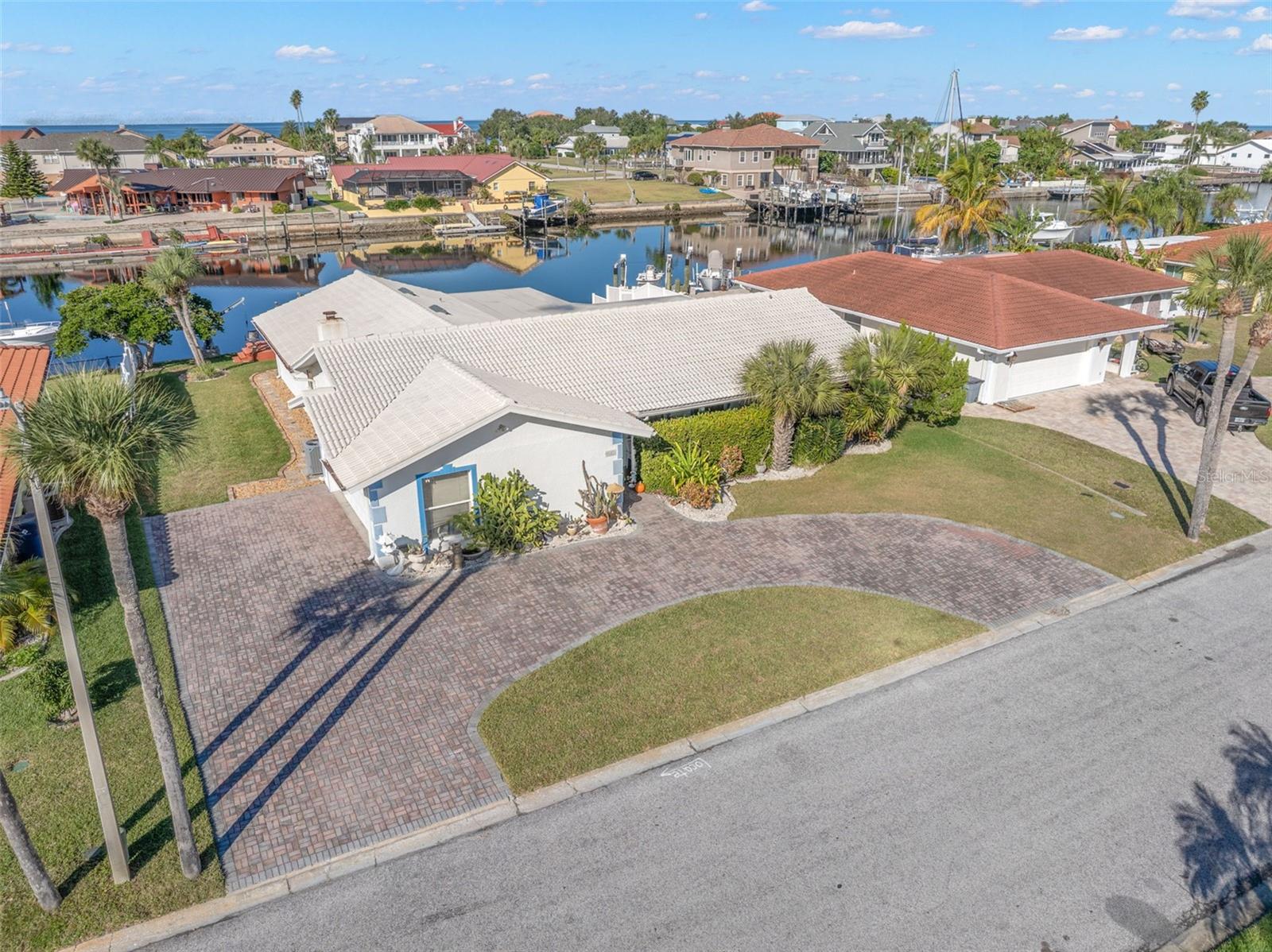 Image 16 of 23 For 5451 Windward Way