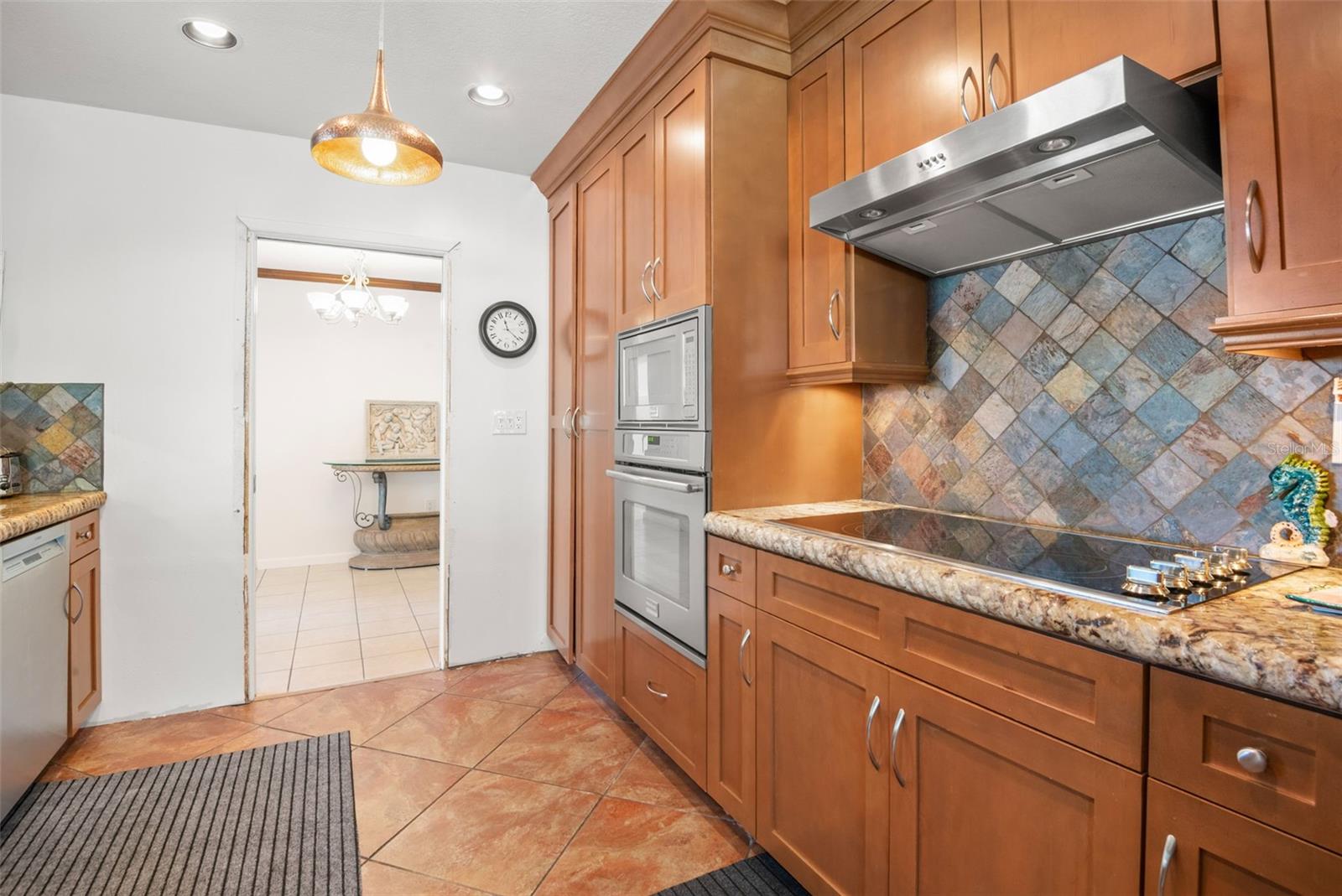 Image 9 of 23 For 5451 Windward Way