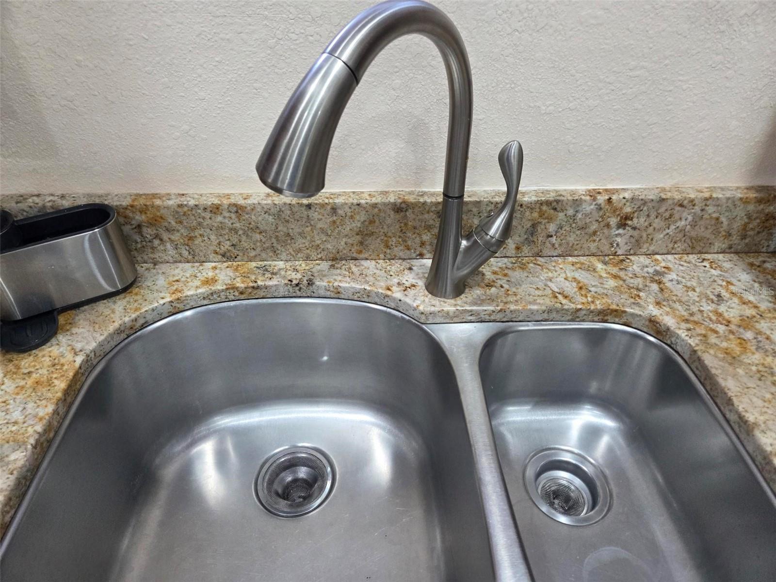 Image 10 of 50 For 11345 Hanis Street