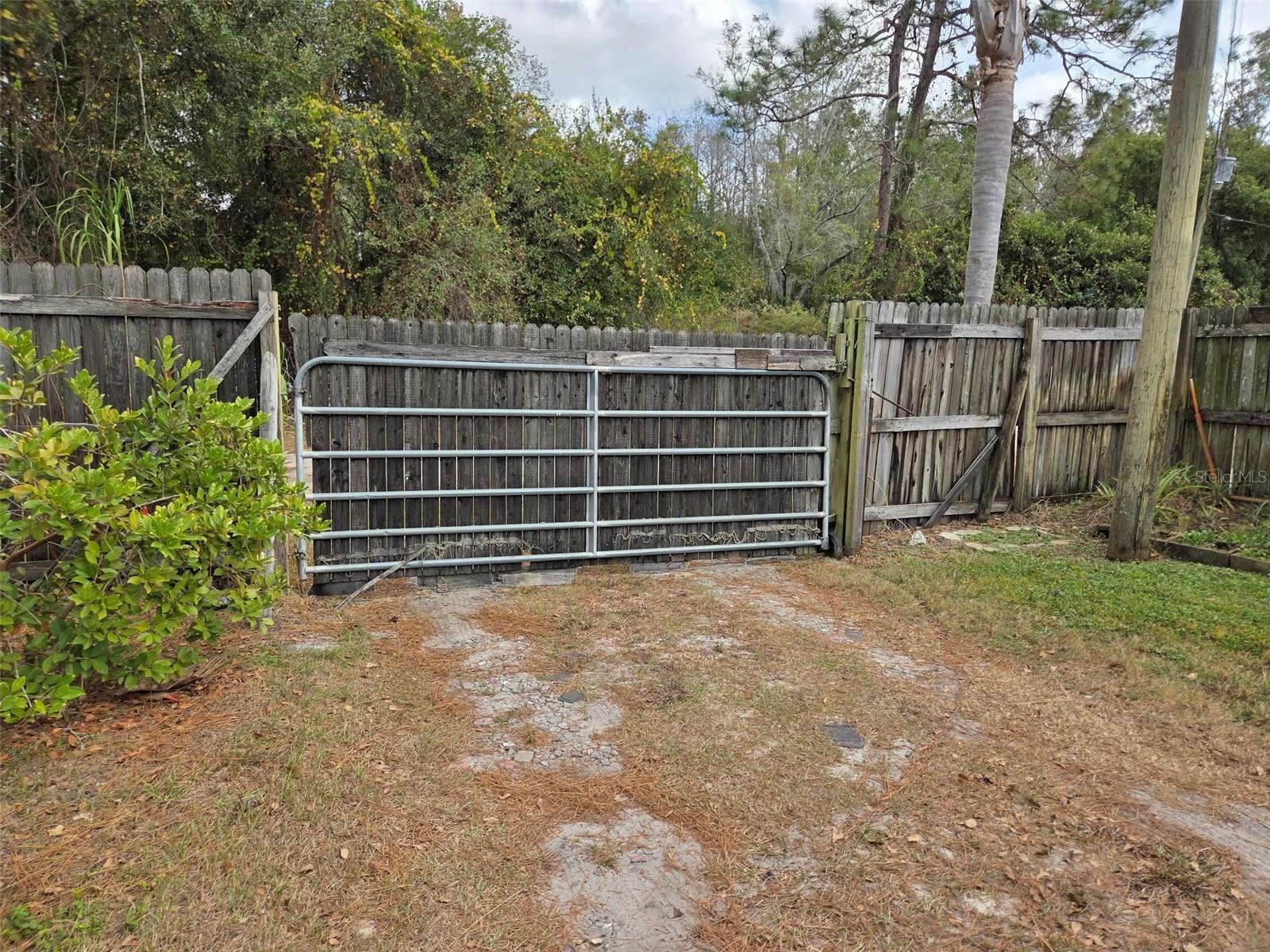 Image 41 of 50 For 11345 Hanis Street