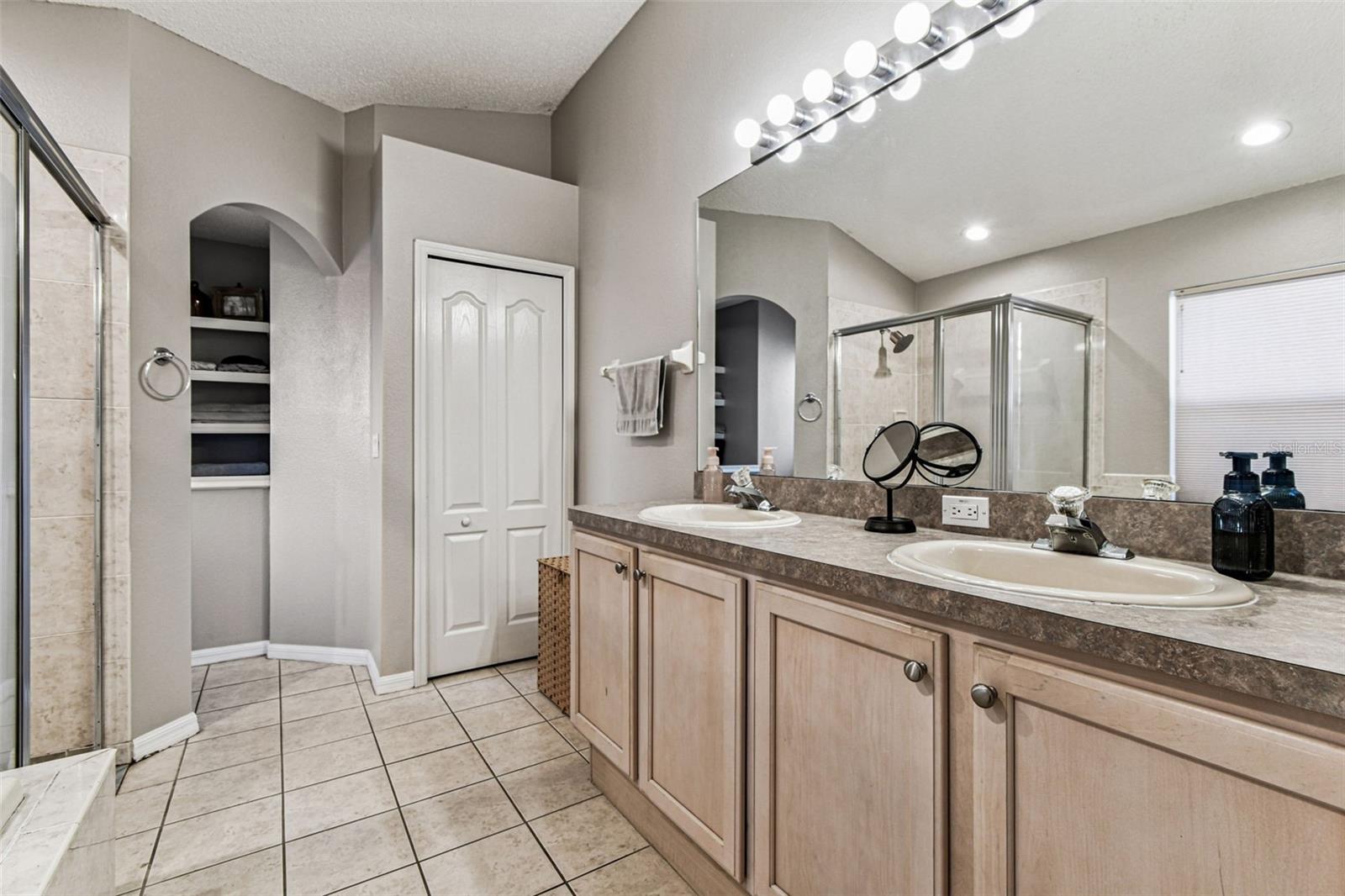 Image 15 of 29 For 2749 Big Pine Drive