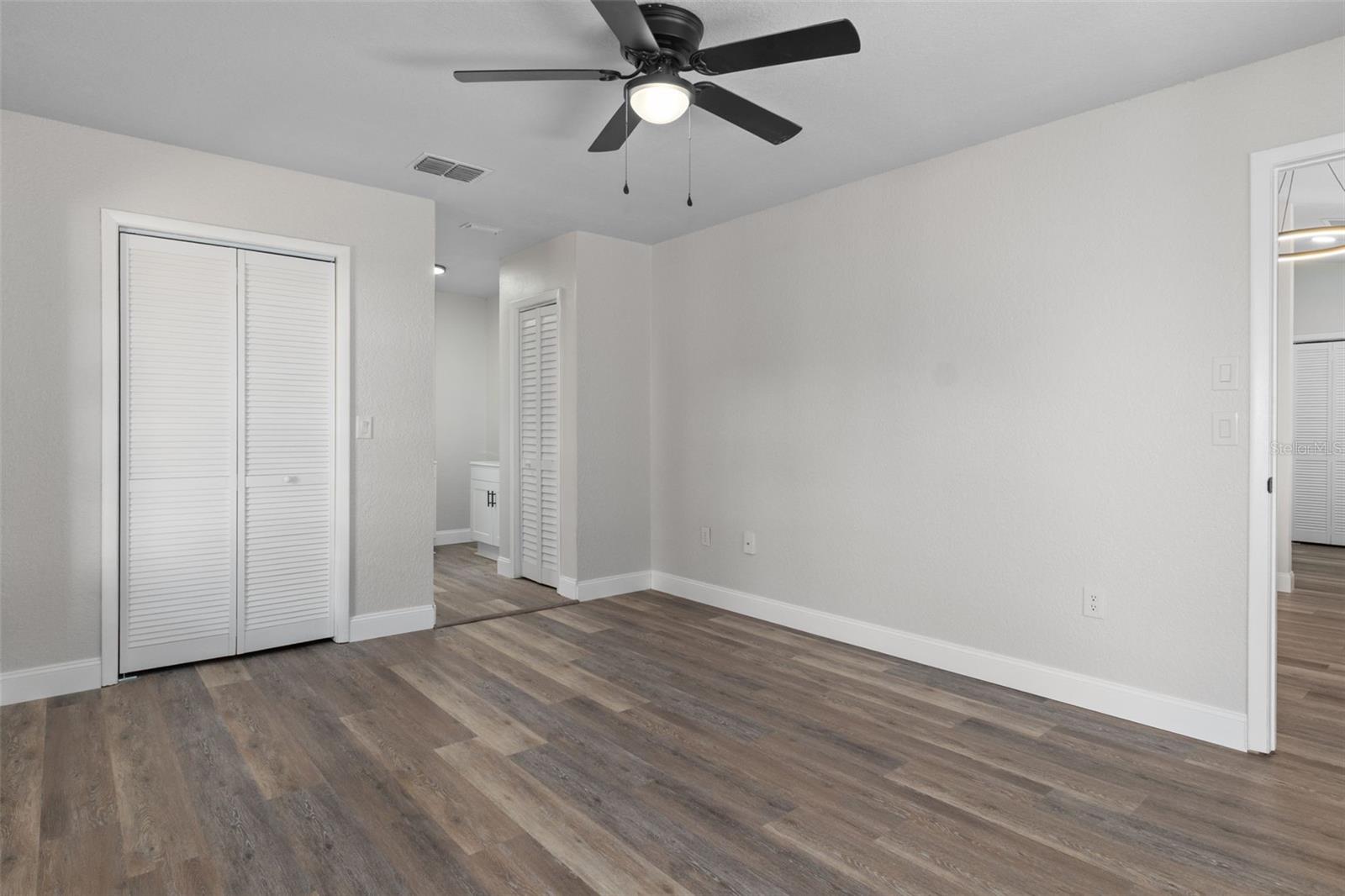 Listing photo id 14 for 11272 Portsmouth Street