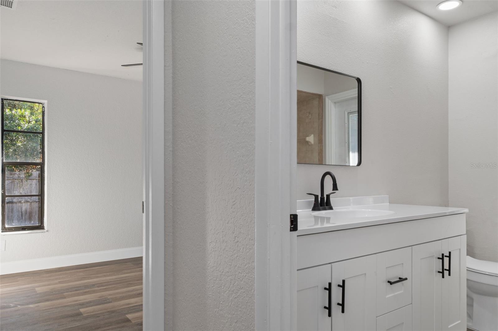 Listing photo id 20 for 11272 Portsmouth Street