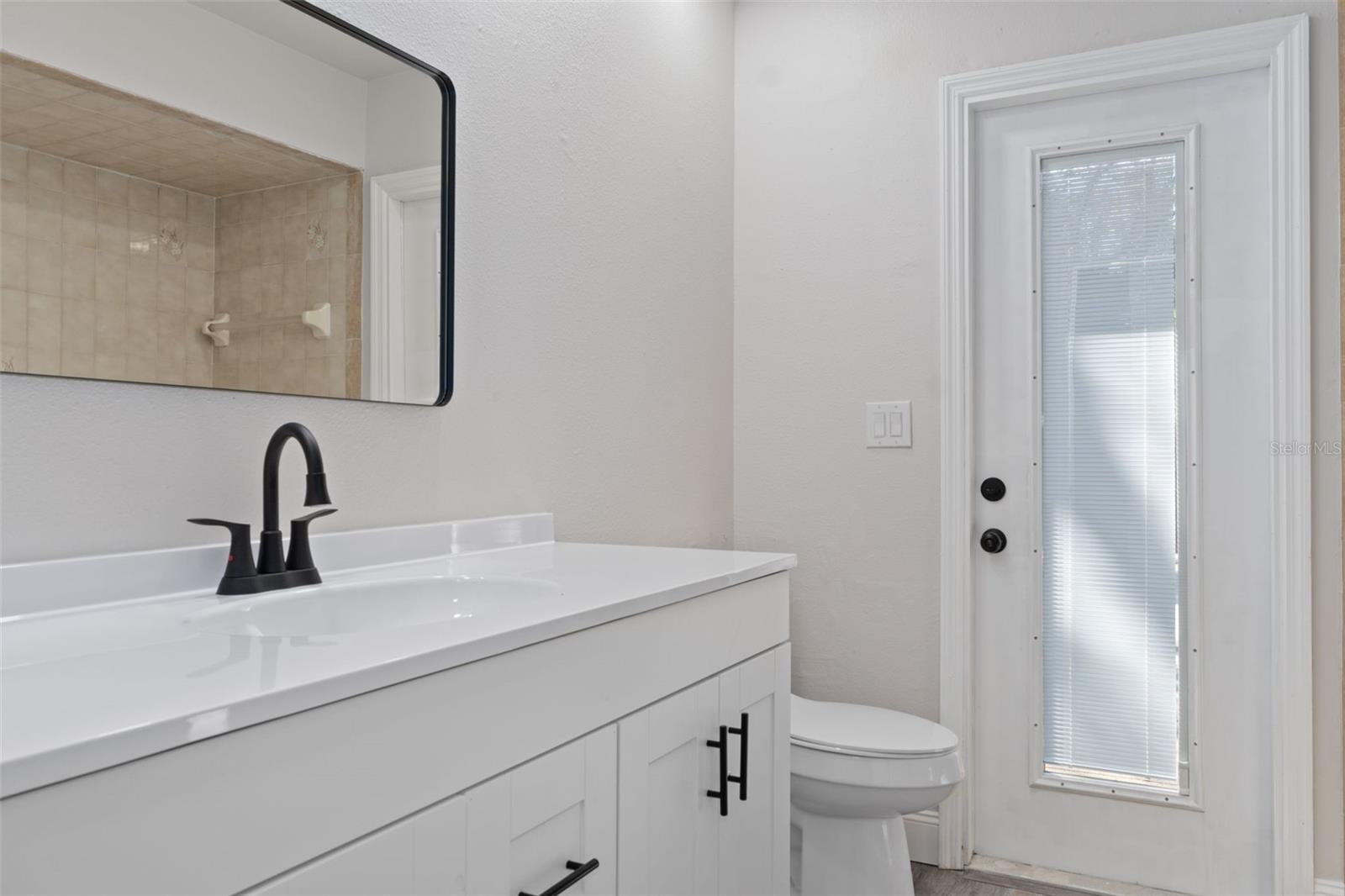 Listing photo id 21 for 11272 Portsmouth Street