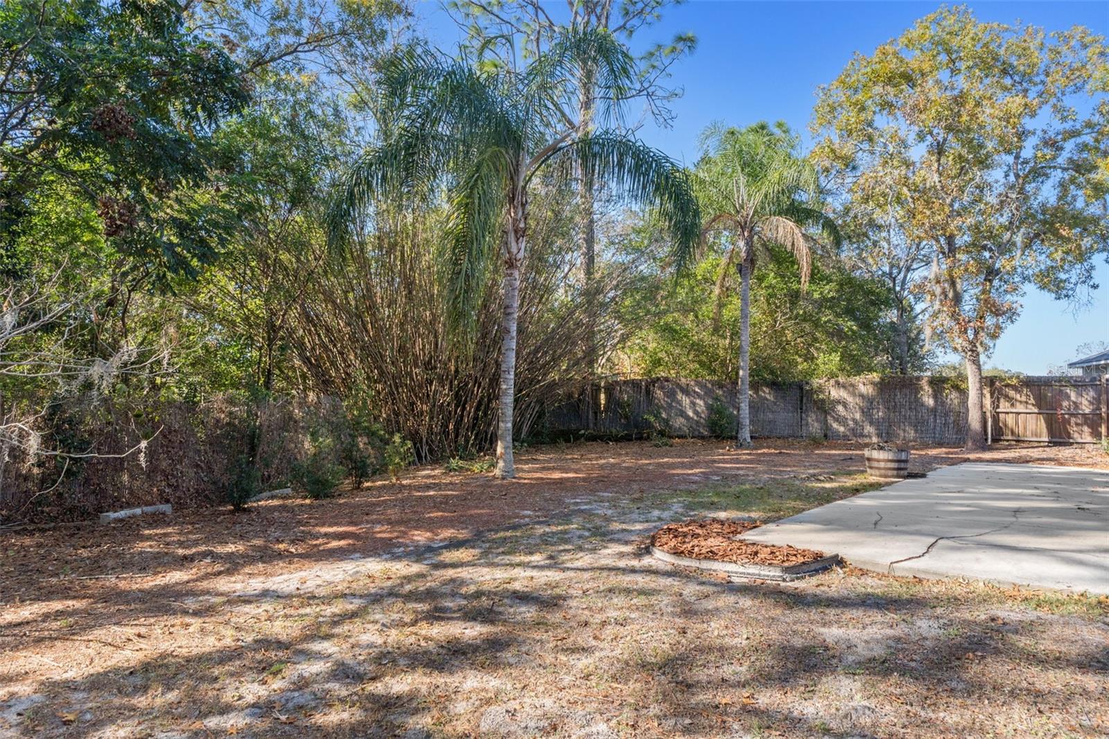 Listing photo id 34 for 11272 Portsmouth Street