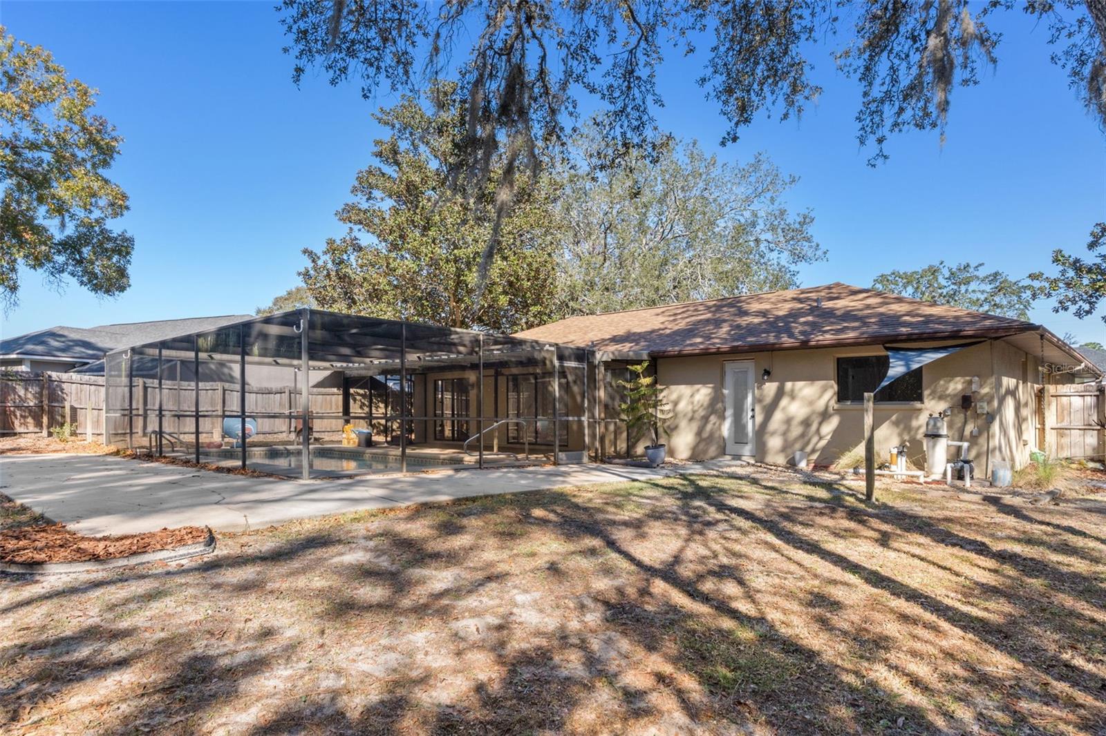 Listing photo id 35 for 11272 Portsmouth Street