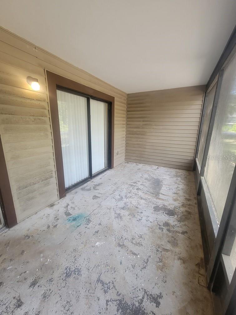 Image 20 of 24 For 11411 Pike Court 4