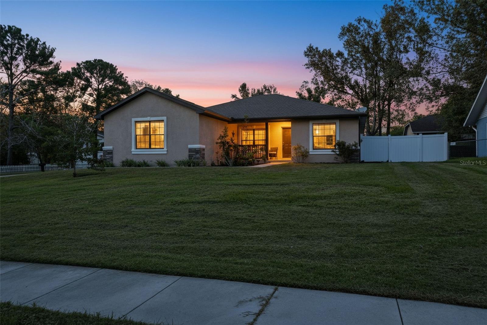 Image 16 of 44 For 840 Laurelridge Court