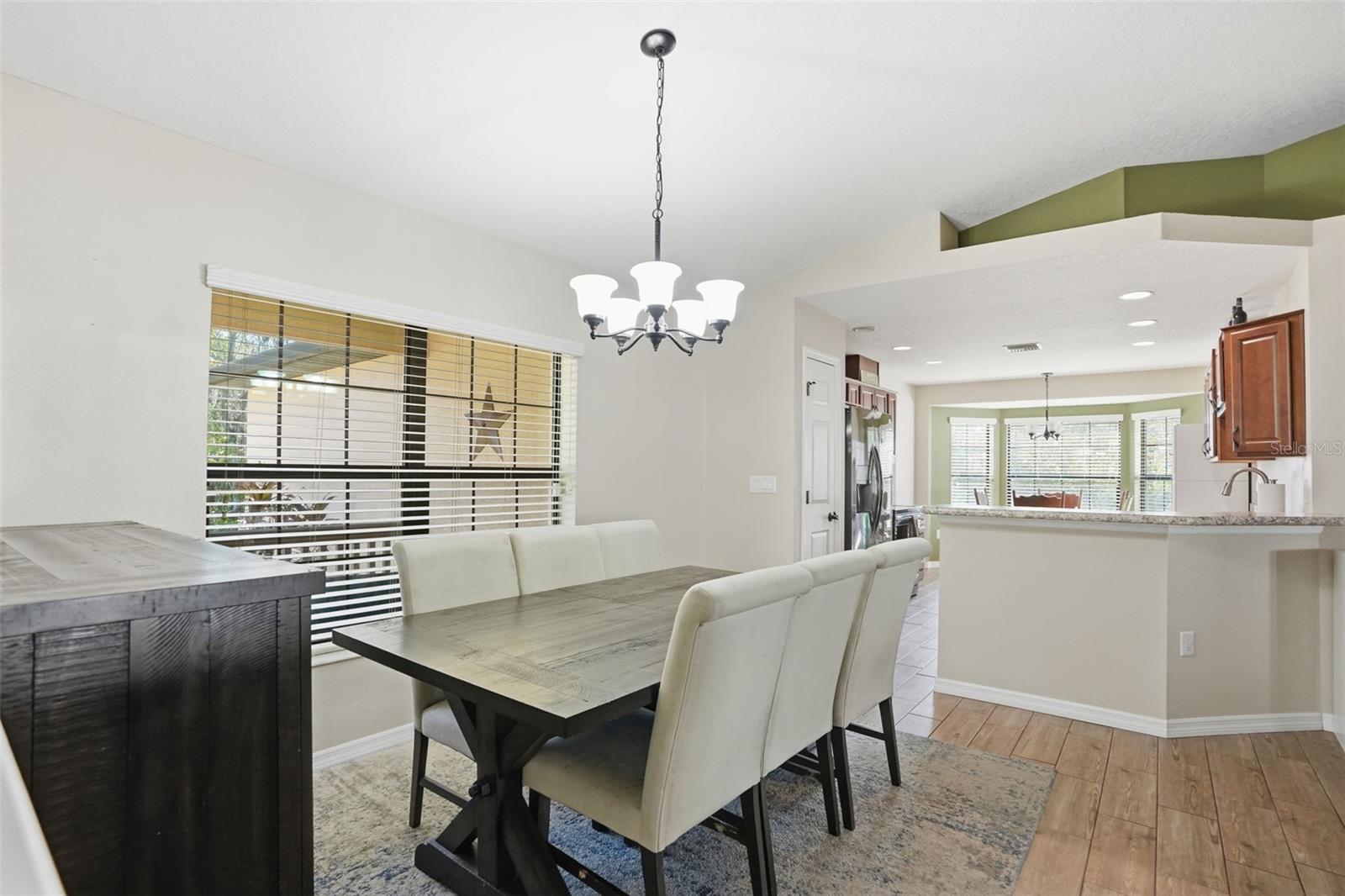 Image 24 of 44 For 840 Laurelridge Court