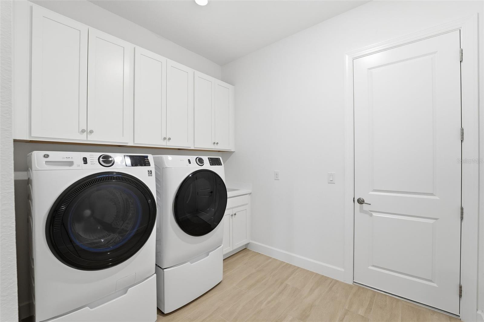 Image 29 of 35 For 4545 Isonzo Way