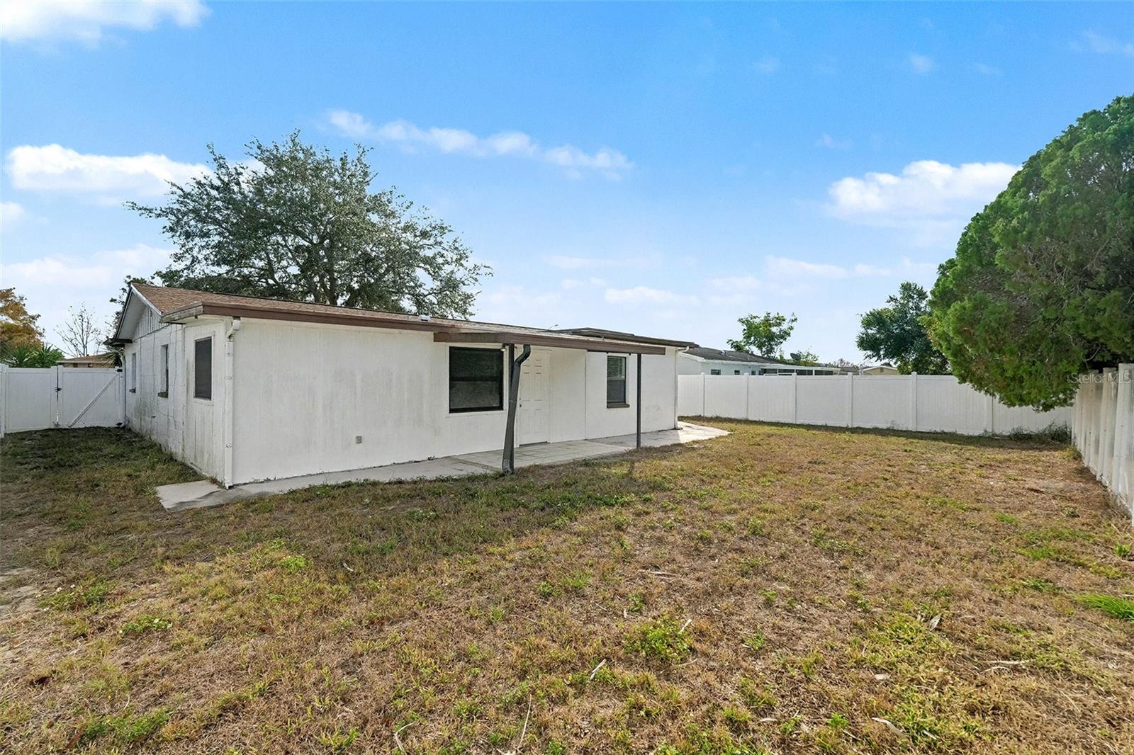 Image 15 of 16 For 9931 Woodstock Lane