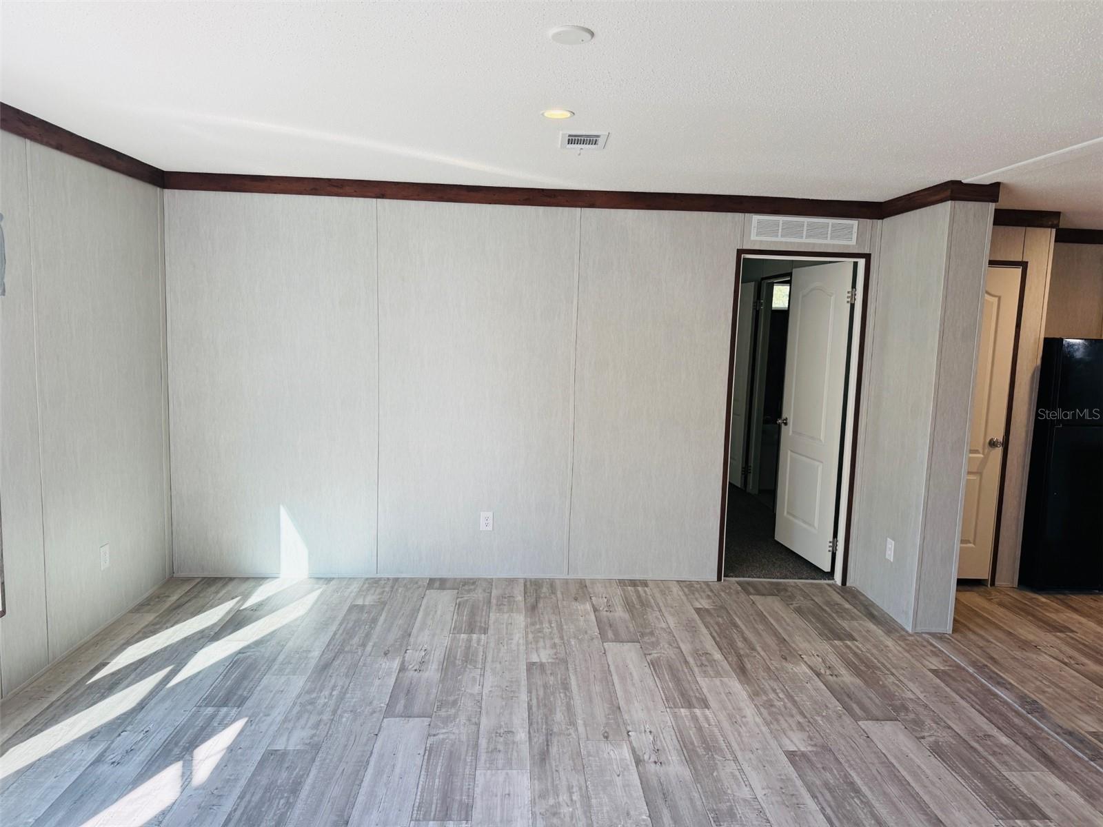 Image 11 of 18 For 16226 41st Place