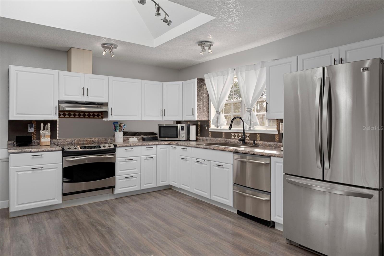 Image 16 of 43 For 4286 Bluewater Avenue