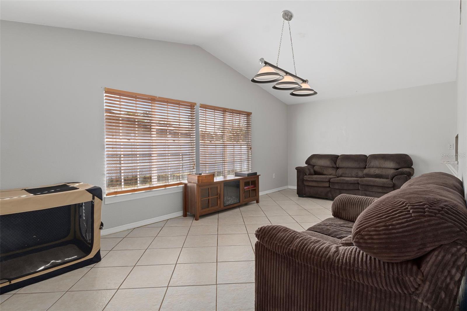 Image 19 of 43 For 4286 Bluewater Avenue