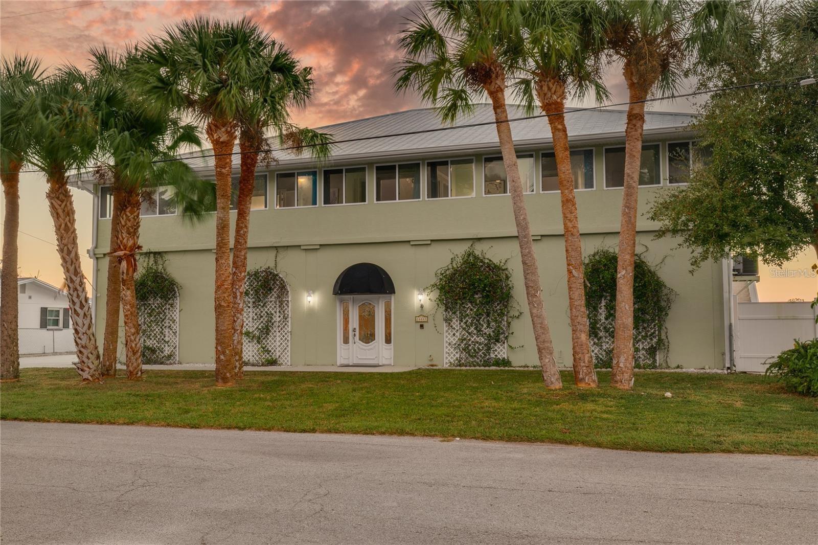 Image 21 of 65 For 14441 Birch Street